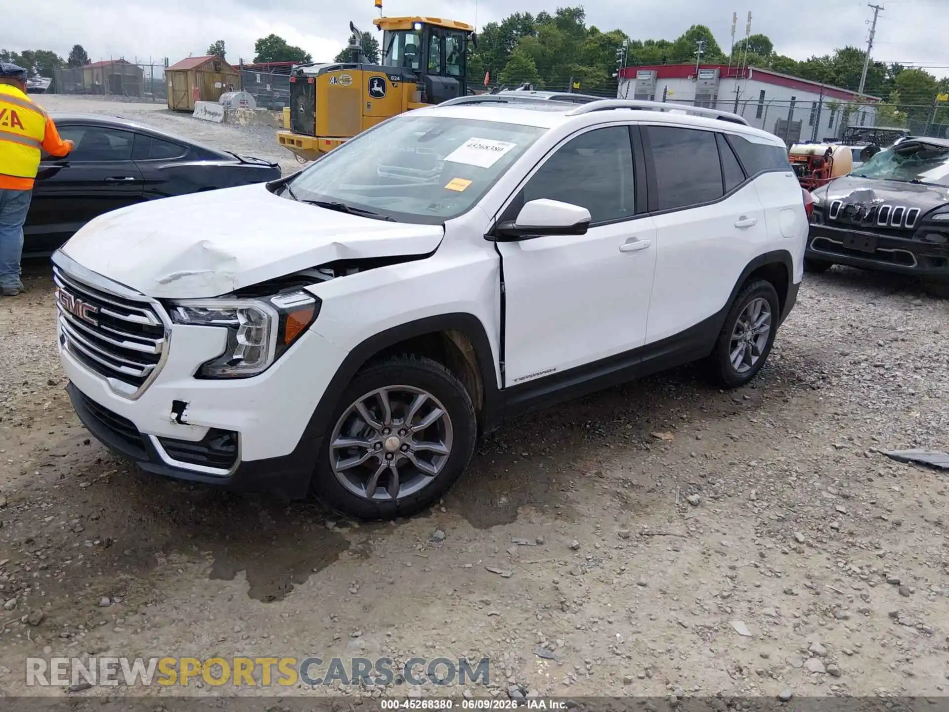 2 Photograph of a damaged car 3GKALVEG7RL391439 GMC TERRAIN 2024