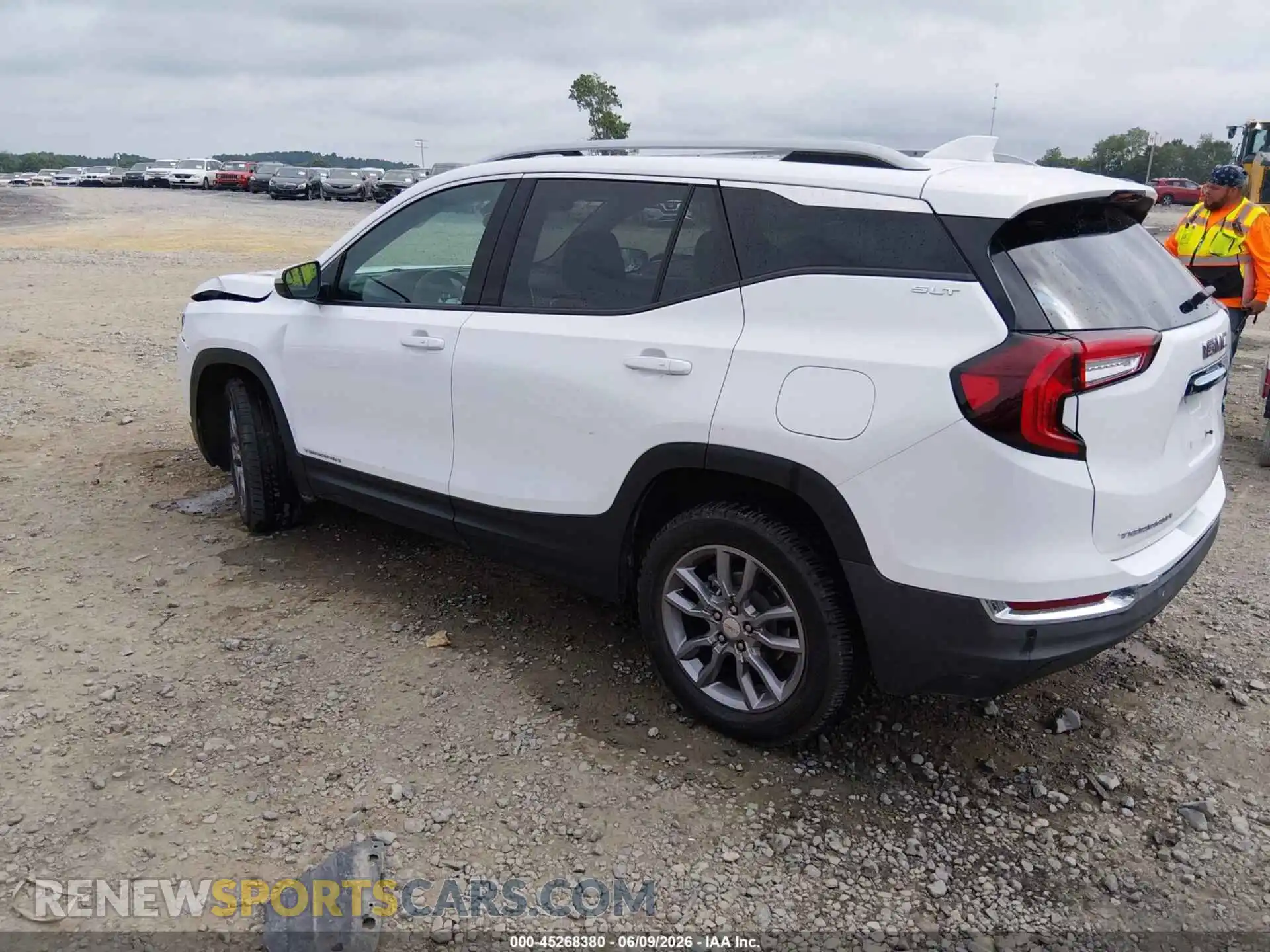 3 Photograph of a damaged car 3GKALVEG7RL391439 GMC TERRAIN 2024