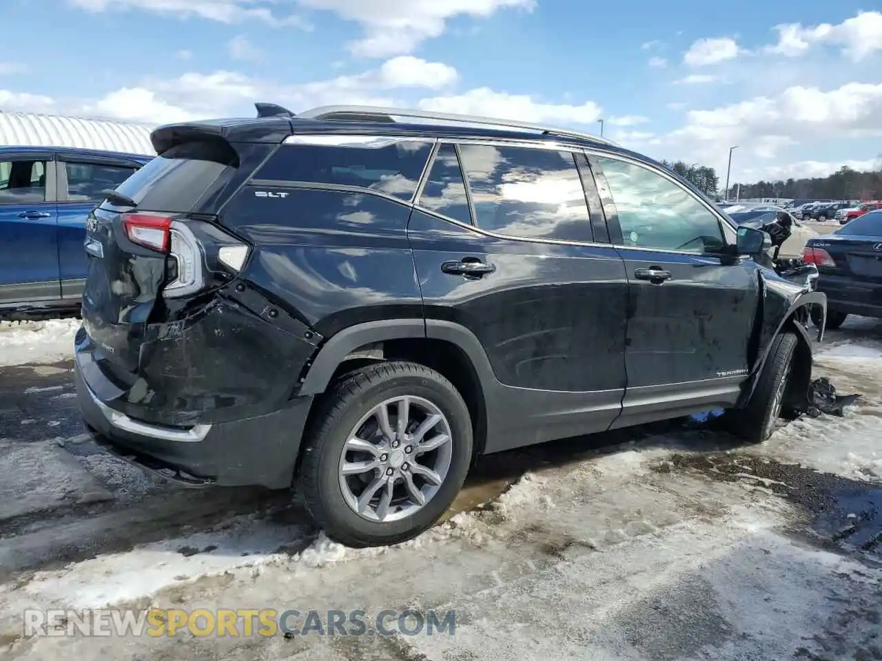3 Photograph of a damaged car 3GKALVEG8RL152398 GMC TERRAIN 2024