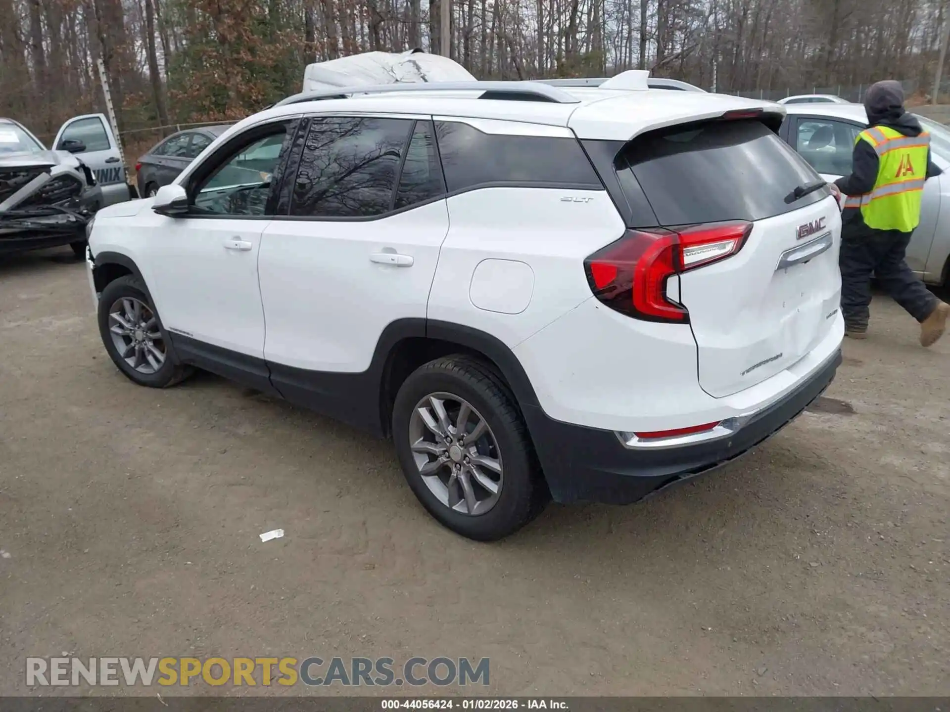 3 Photograph of a damaged car 3GKALVEG8RL176409 GMC TERRAIN 2024