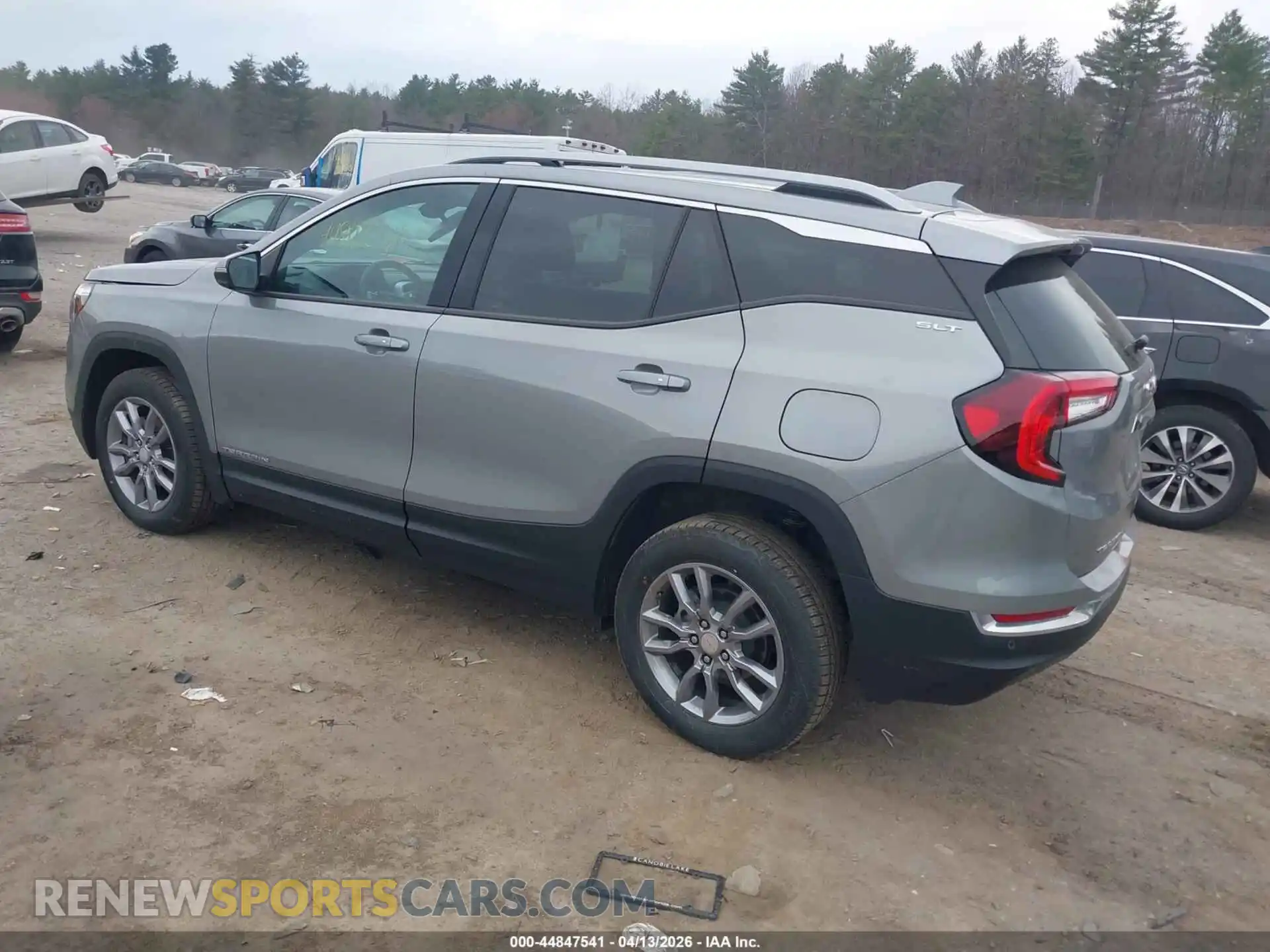 3 Photograph of a damaged car 3GKALVEG8RL230100 GMC TERRAIN 2024