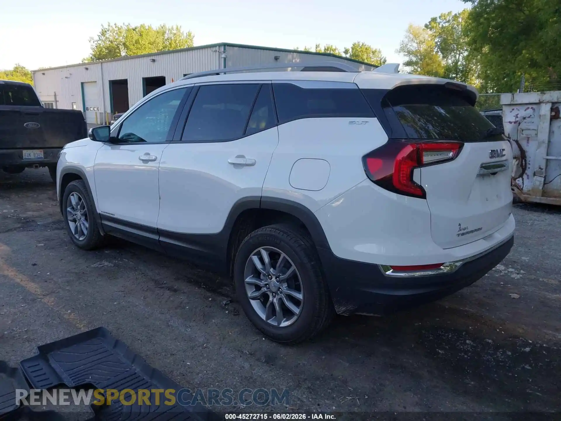 3 Photograph of a damaged car 3GKALVEG8RL230145 GMC TERRAIN 2024
