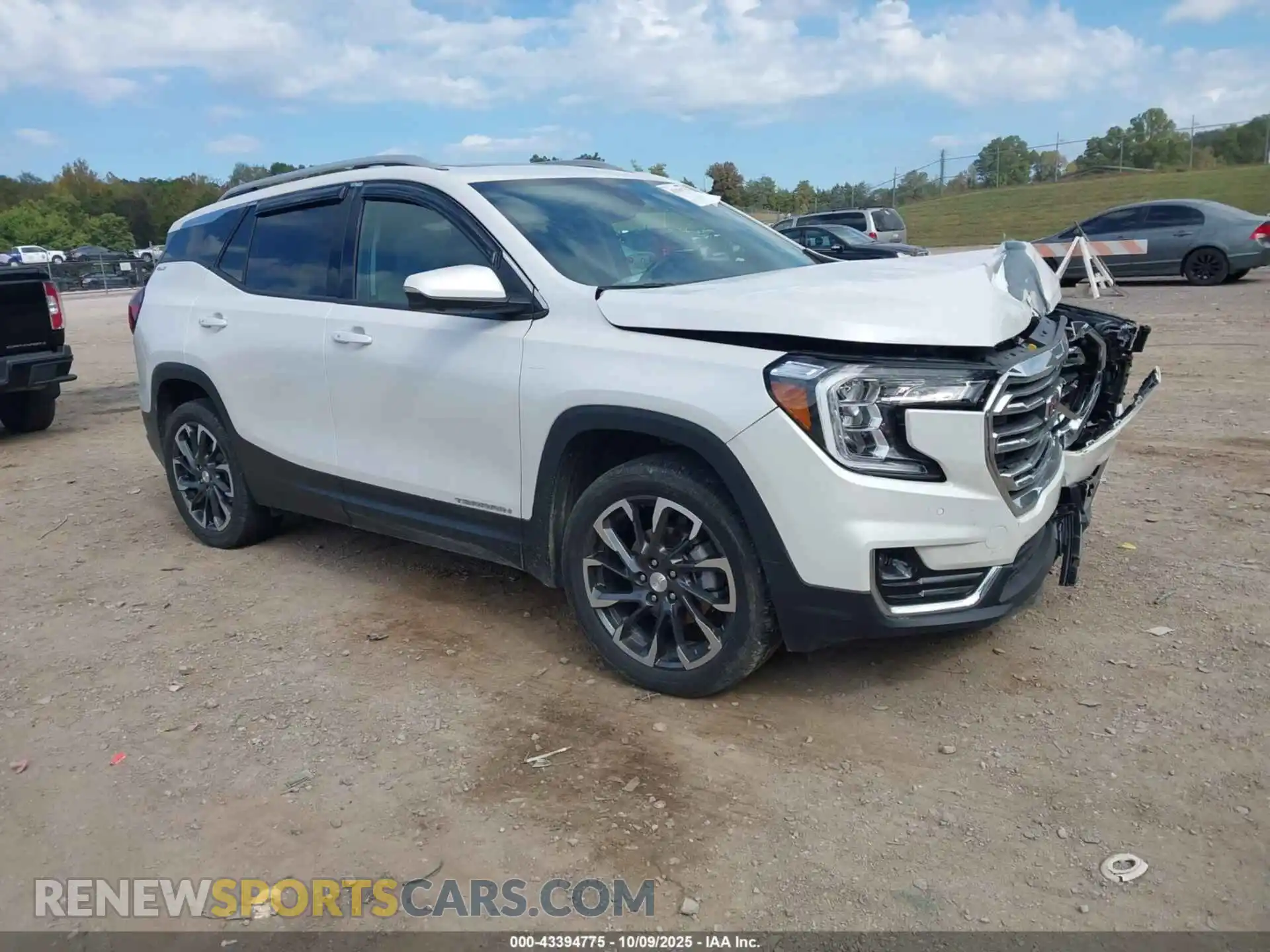 1 Фотография поврежденного автомобиля 3GKALVEG8RL269592 GMC TERRAIN 2024