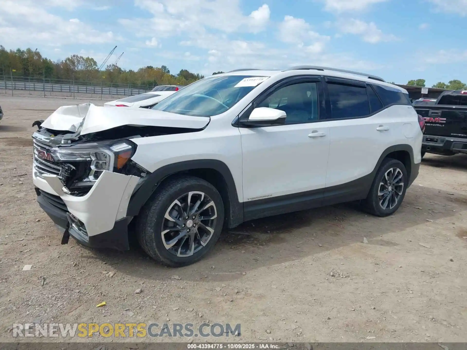 2 Фотография поврежденного автомобиля 3GKALVEG8RL269592 GMC TERRAIN 2024
