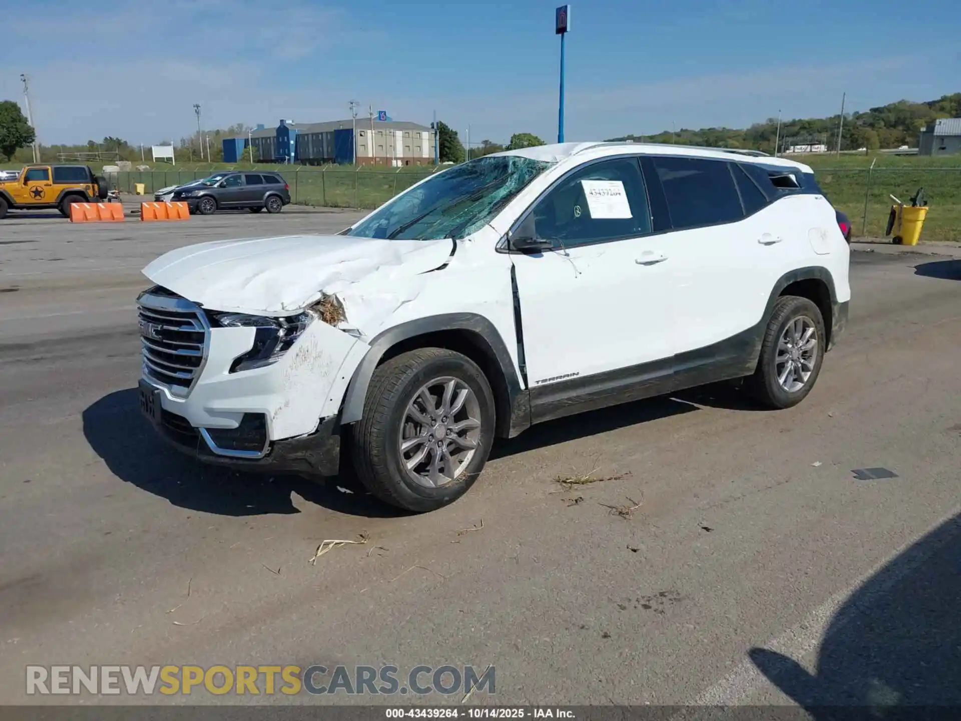 2 fotografías del automóvil dañado 3GKALVEG8RL282231 GMC TERRAIN 2024