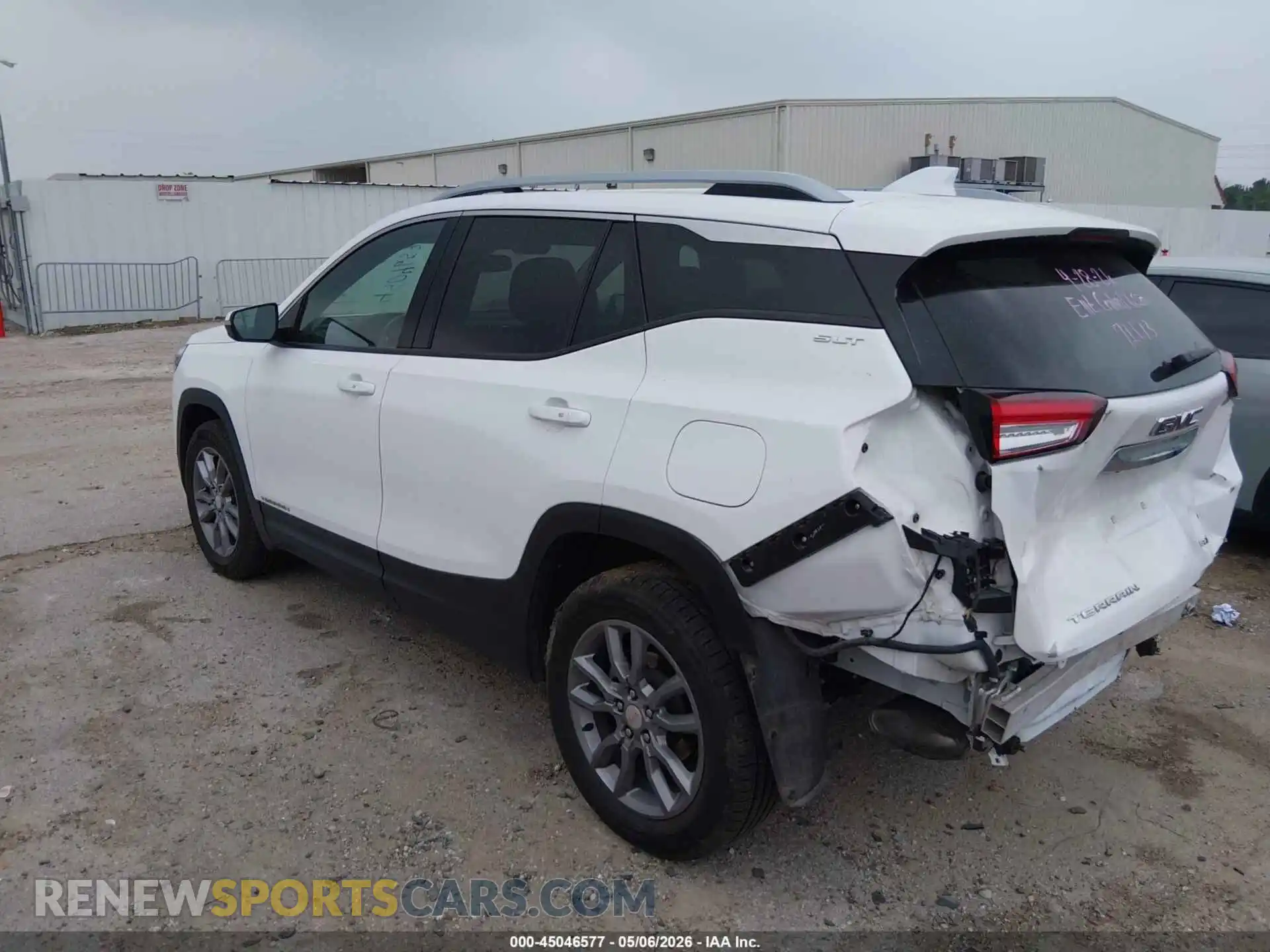 3 Фотография поврежденного автомобиля 3GKALVEG8RL314773 GMC TERRAIN 2024