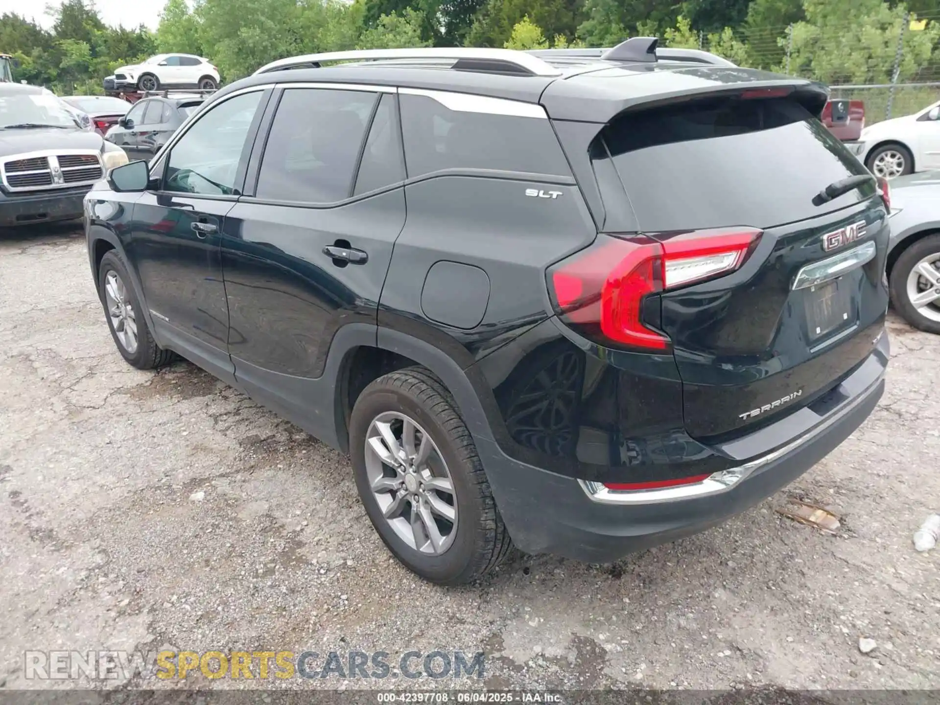 3 Photograph of a damaged car 3GKALVEG8RL364749 GMC TERRAIN 2024