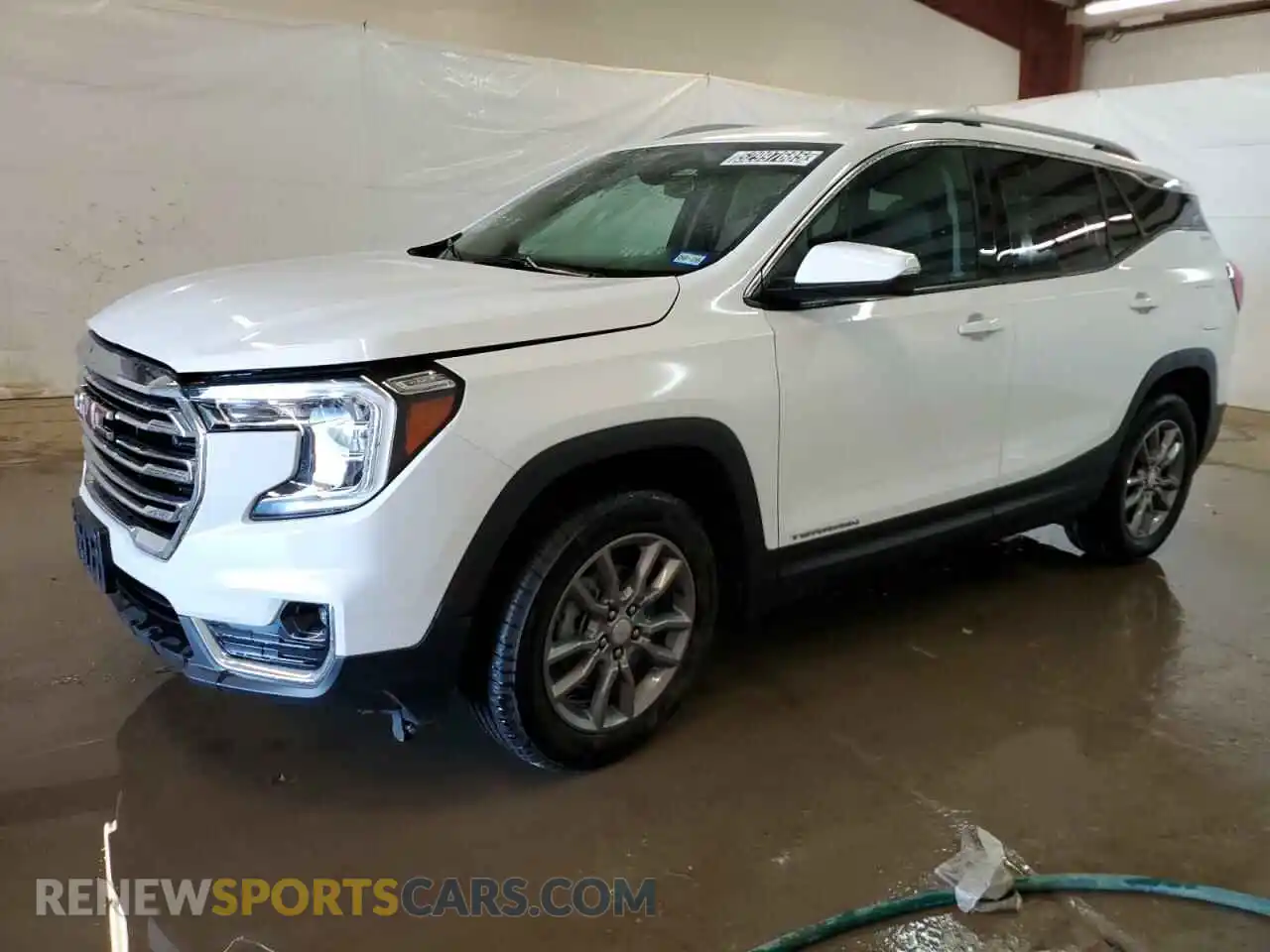 1 Photograph of a damaged car 3GKALVEG8RL389926 GMC TERRAIN 2024