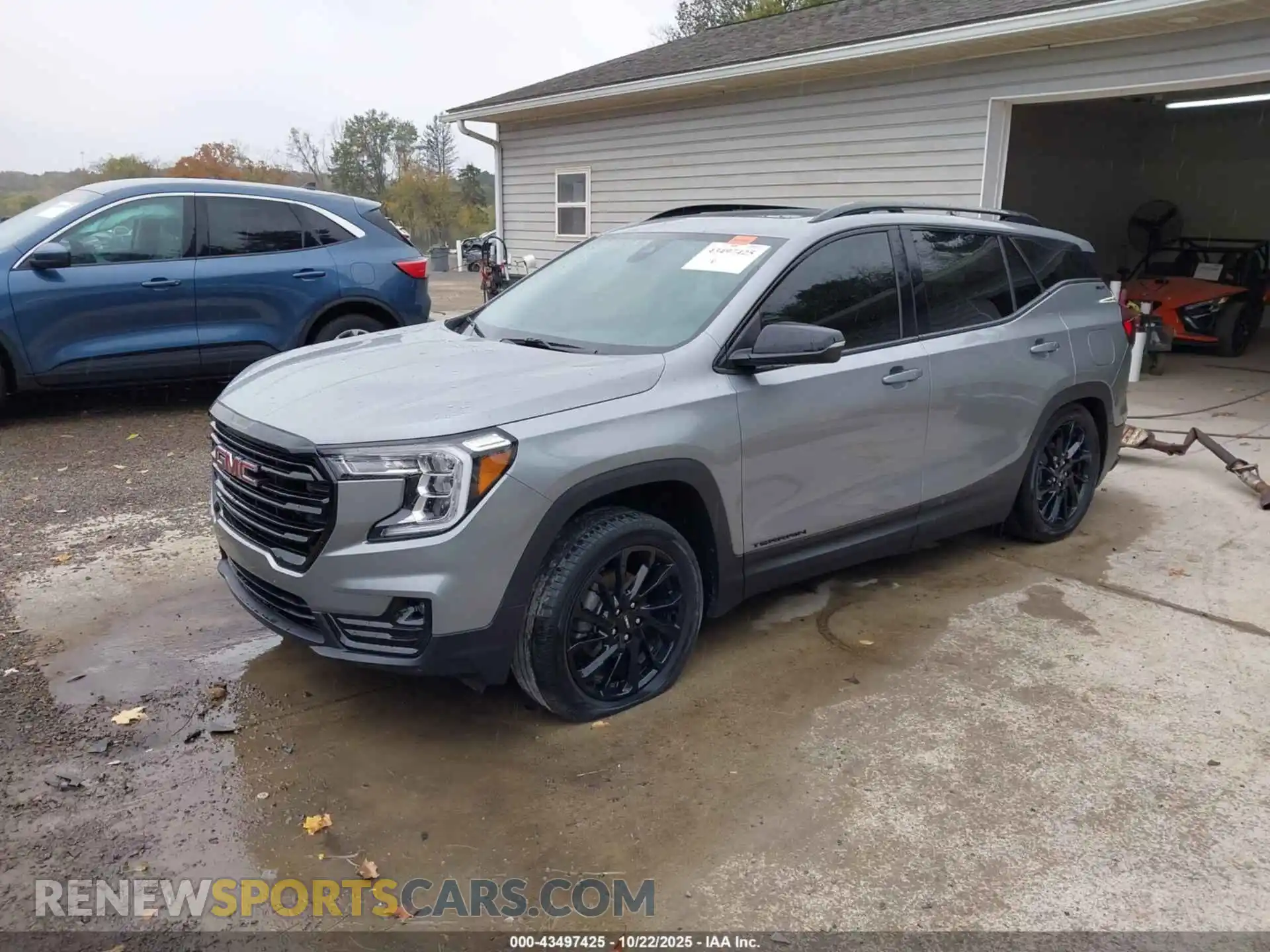 2 Photograph of a damaged car 3GKALVEG9RL240649 GMC TERRAIN 2024