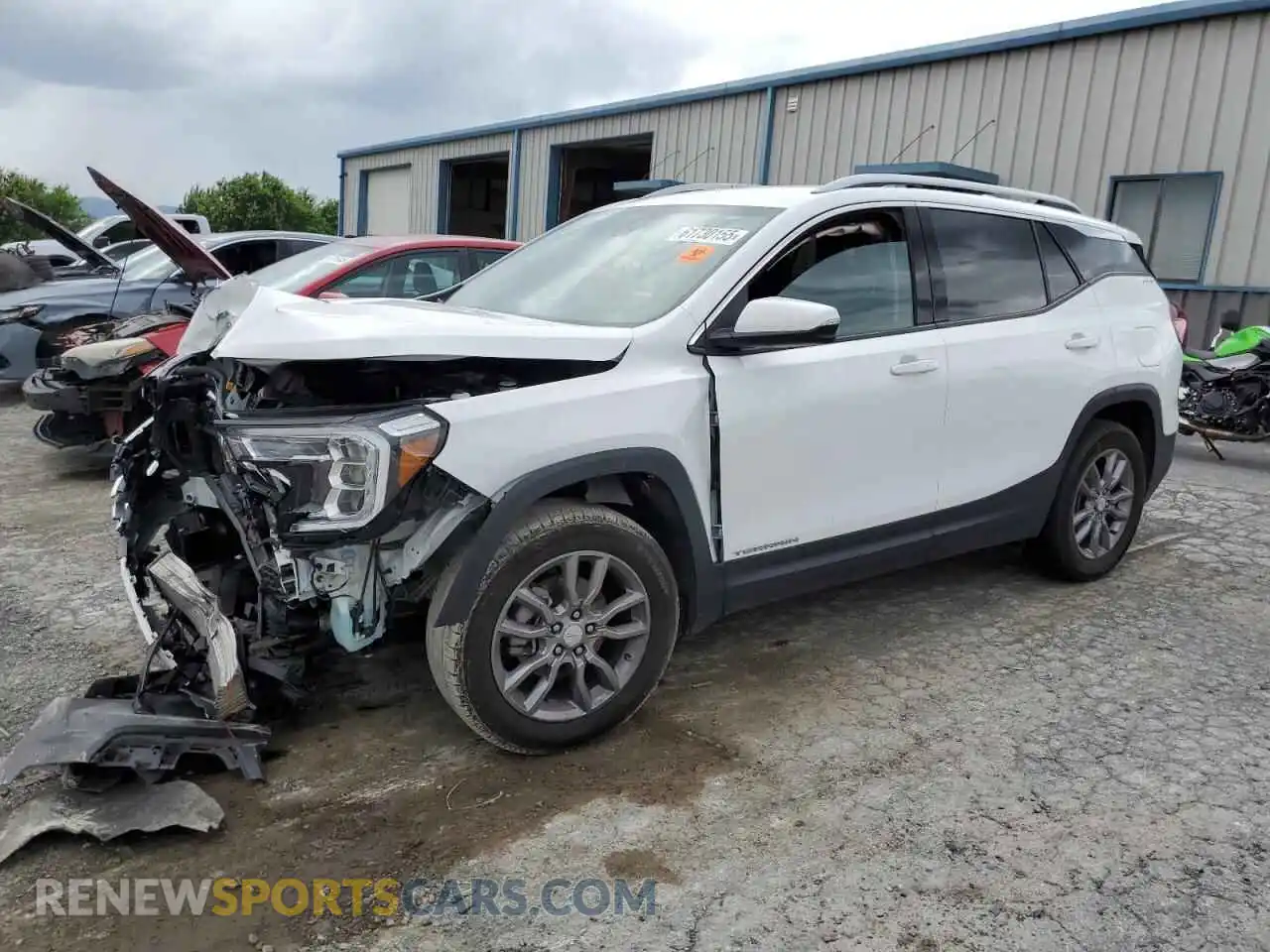 1 Photograph of a damaged car 3GKALVEGXRL156663 GMC TERRAIN 2024