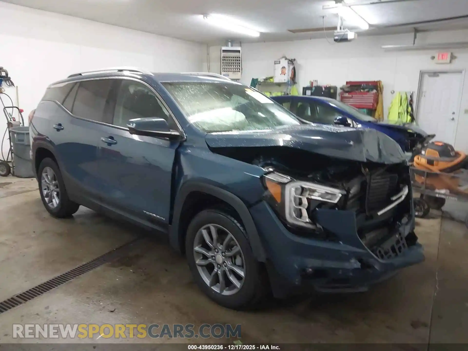 1 Photograph of a damaged car 3GKALVEGXRL220944 GMC TERRAIN 2024