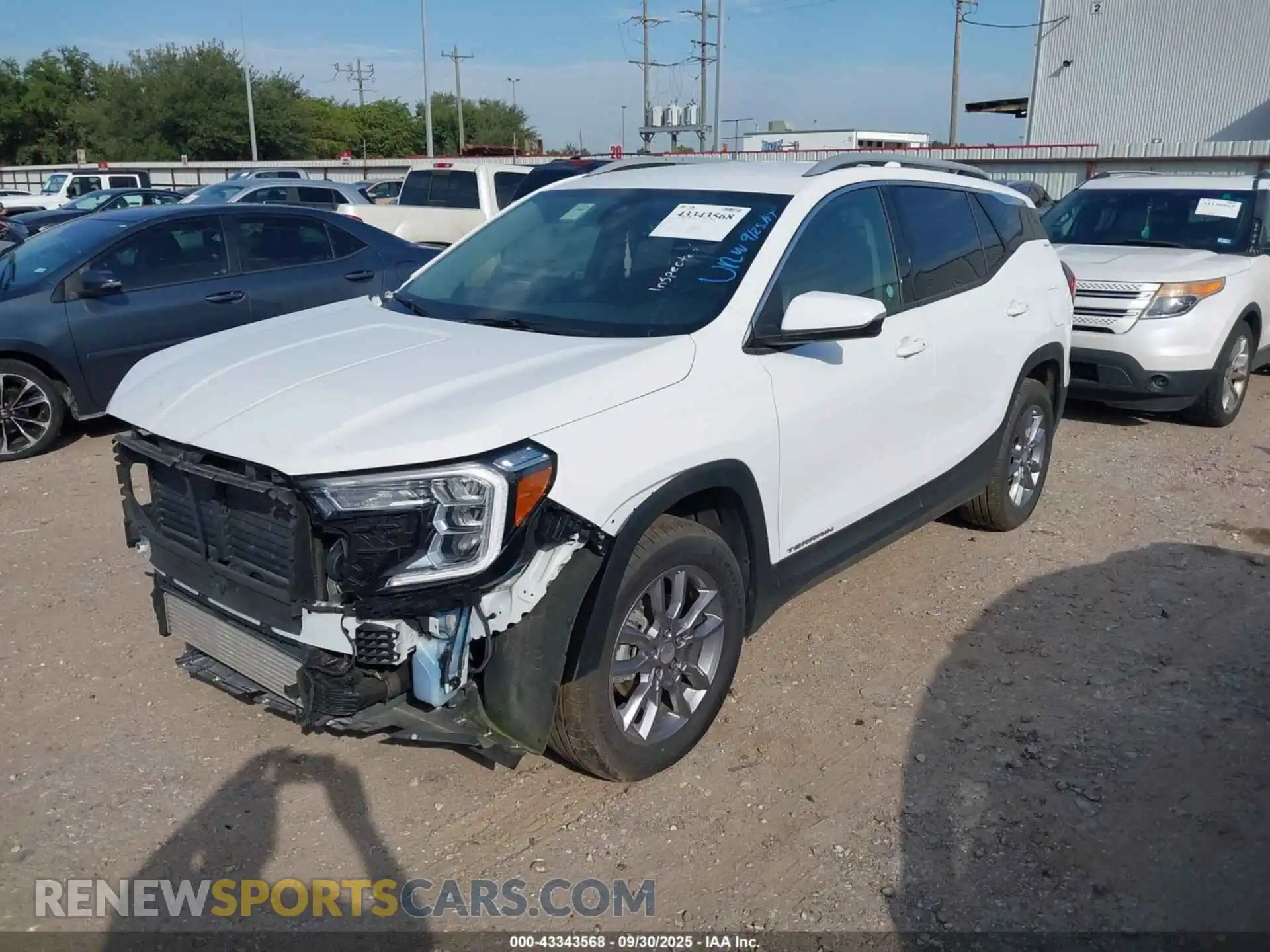 2 Photograph of a damaged car 3GKALVEGXRL261865 GMC TERRAIN 2024