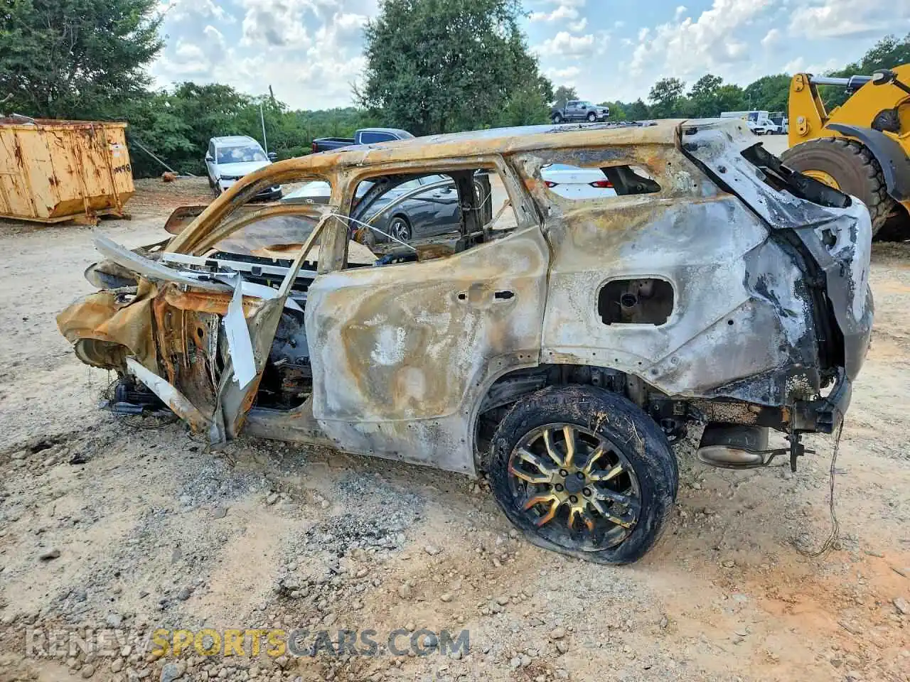2 fotografías del automóvil dañado 3GKALXEG4RL230977 GMC TERRAIN 2024