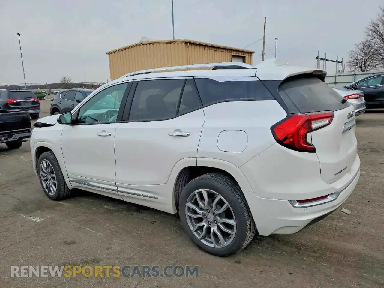 2 Photograph of a damaged car 3GKALXEG4RL276843 GMC TERRAIN 2024