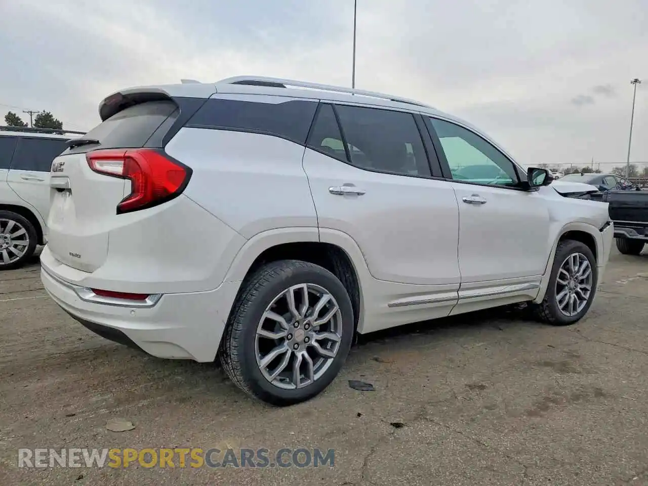 3 Photograph of a damaged car 3GKALXEG4RL276843 GMC TERRAIN 2024