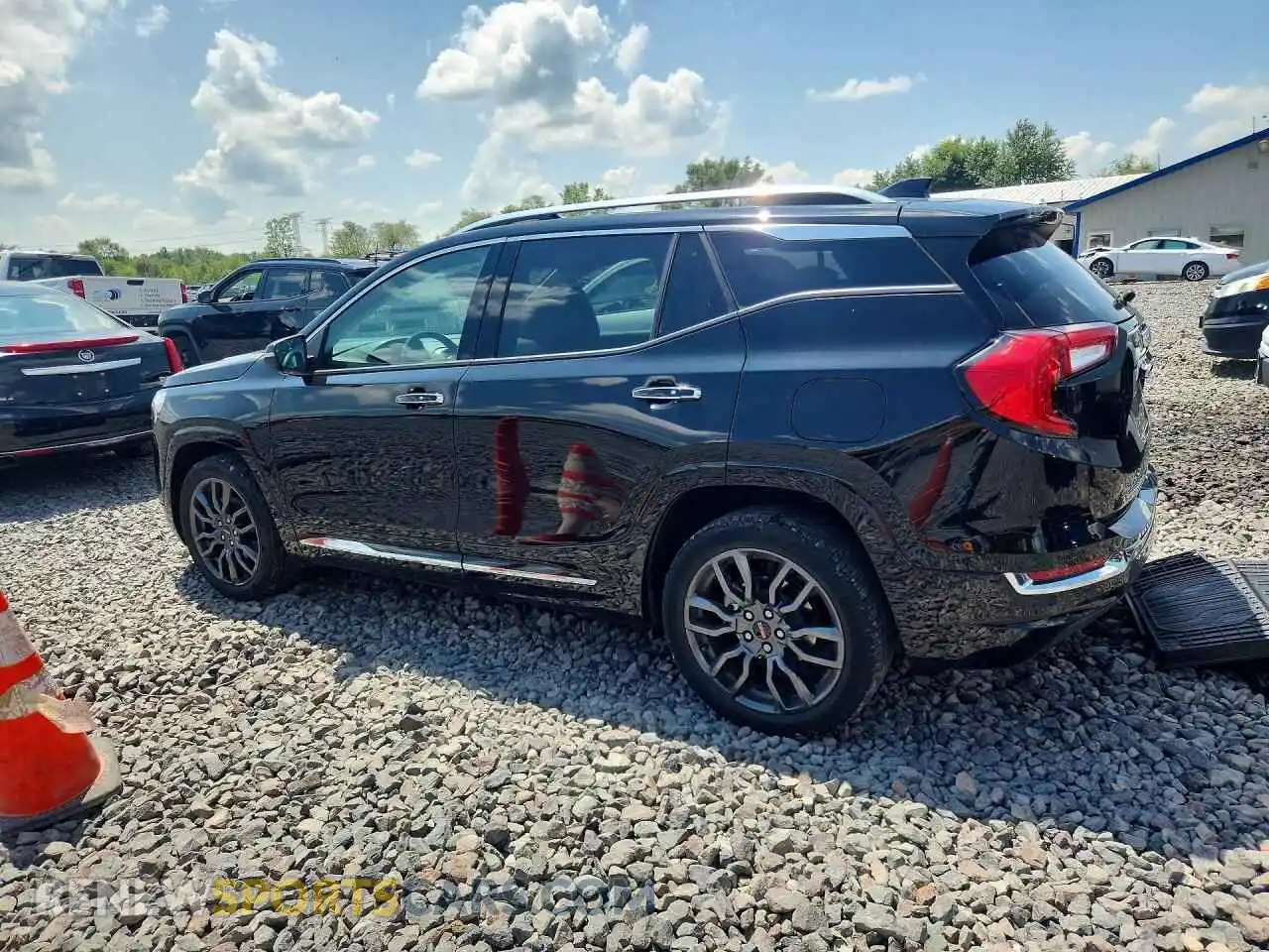 2 Фотография поврежденного автомобиля 3GKALXEG4RL393032 GMC TERRAIN 2024