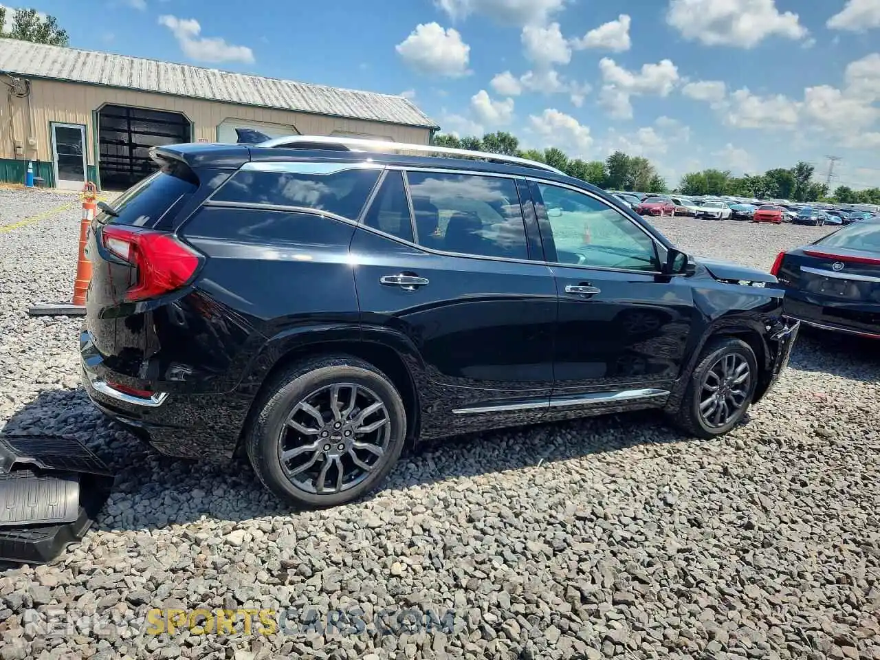 3 Фотография поврежденного автомобиля 3GKALXEG4RL393032 GMC TERRAIN 2024