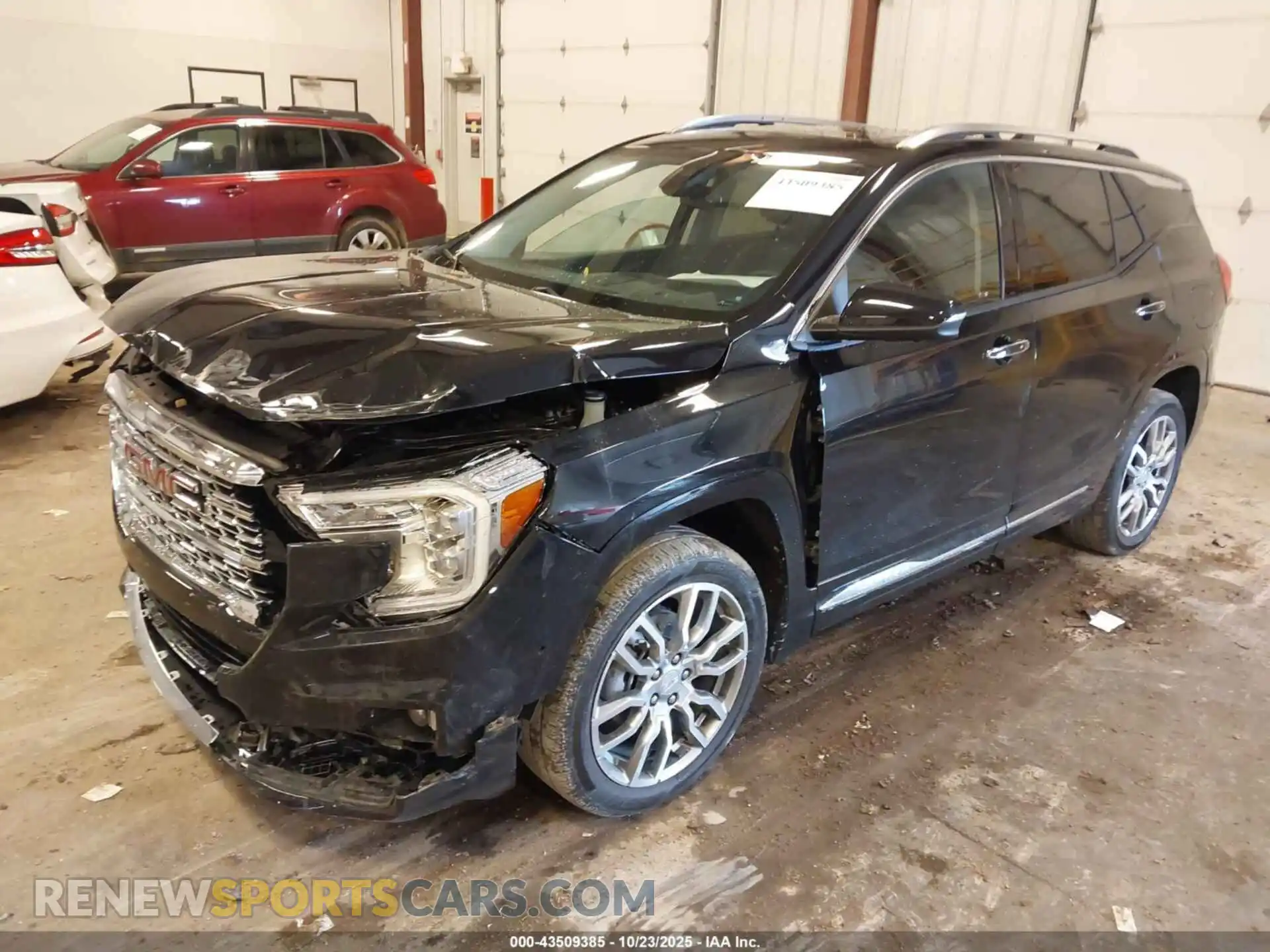 2 Photograph of a damaged car 3GKALXEG5RL174595 GMC TERRAIN 2024