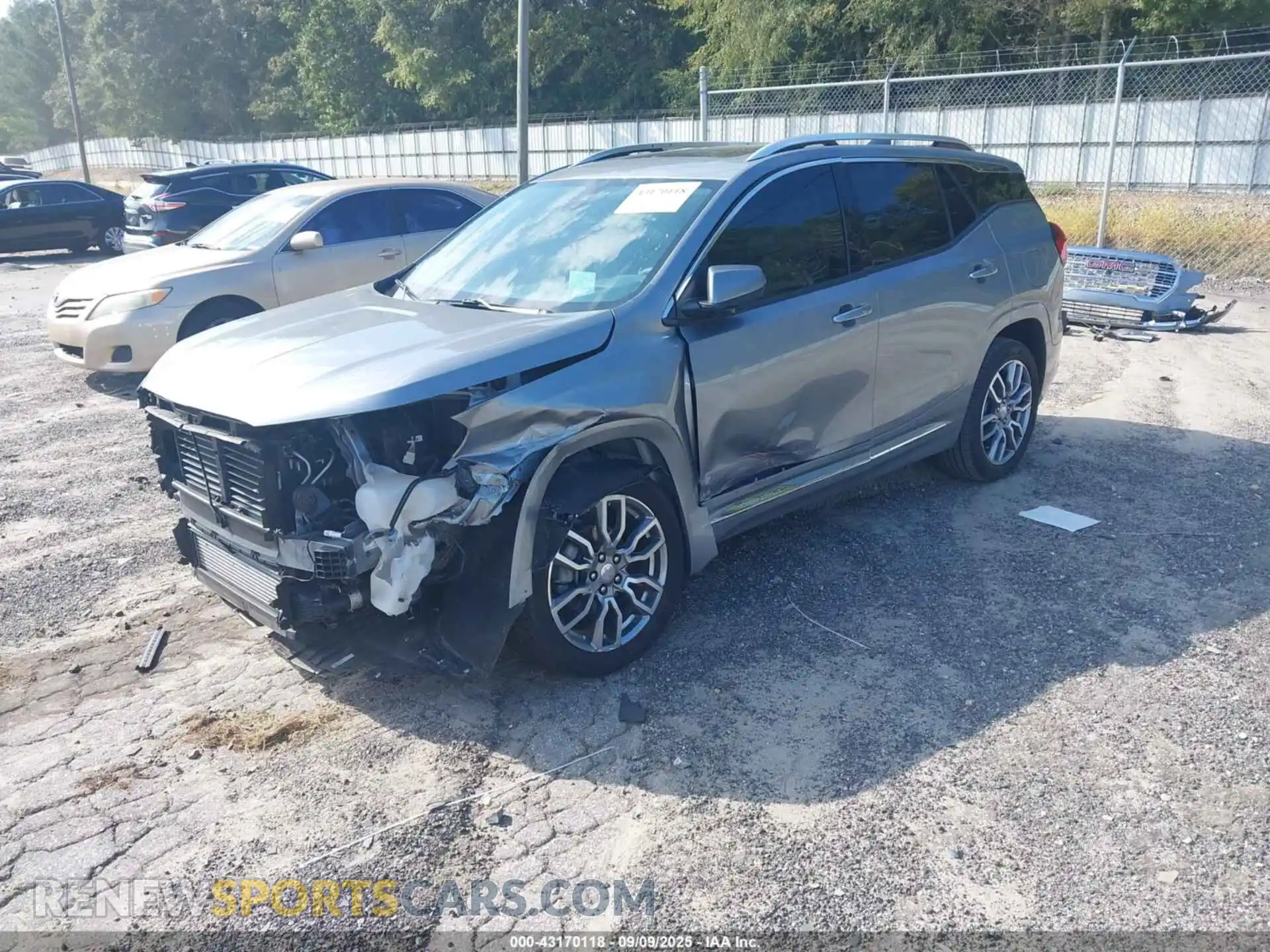 2 Photograph of a damaged car 3GKALXEG5RL233855 GMC TERRAIN 2024
