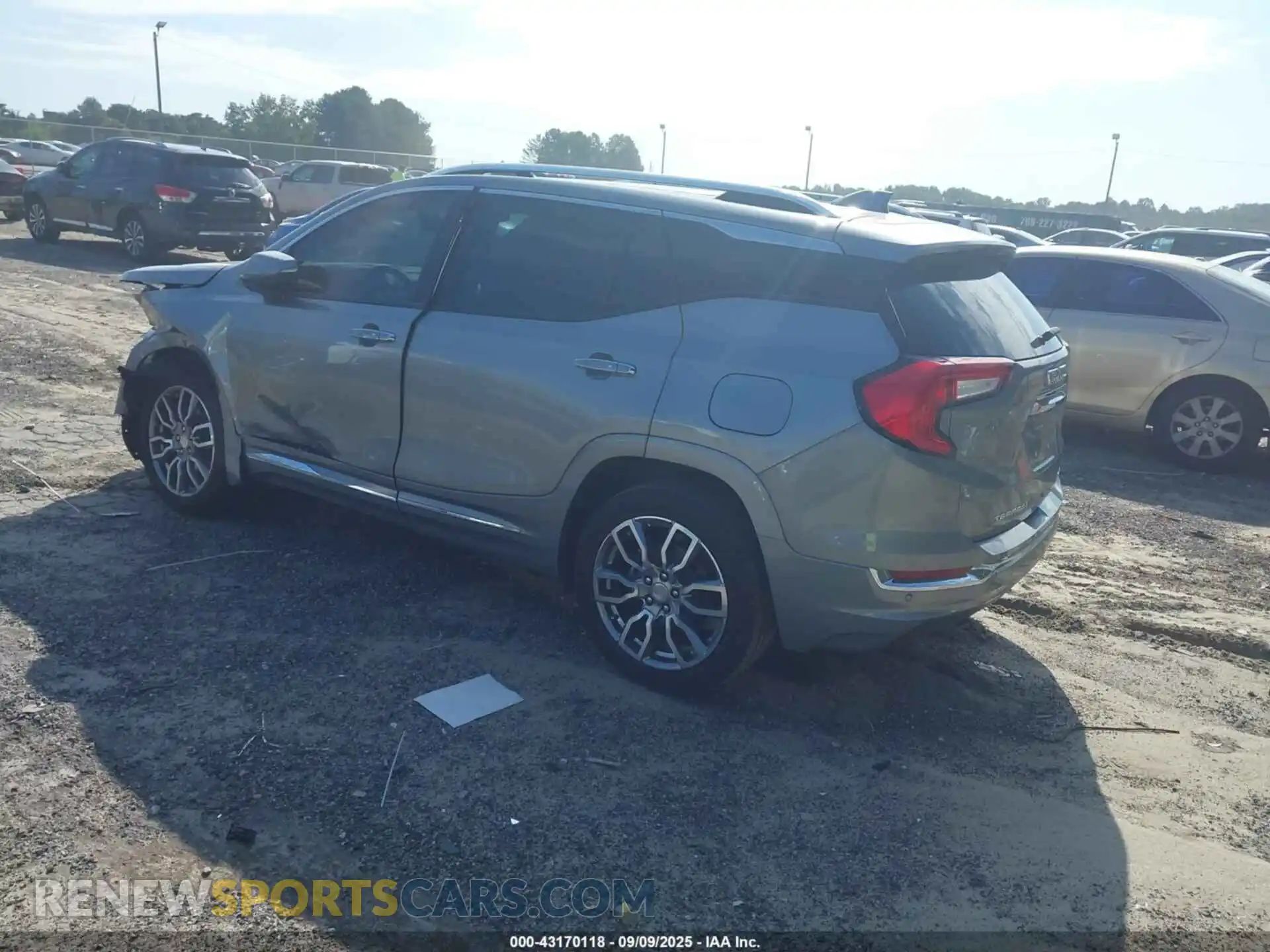 3 Photograph of a damaged car 3GKALXEG5RL233855 GMC TERRAIN 2024
