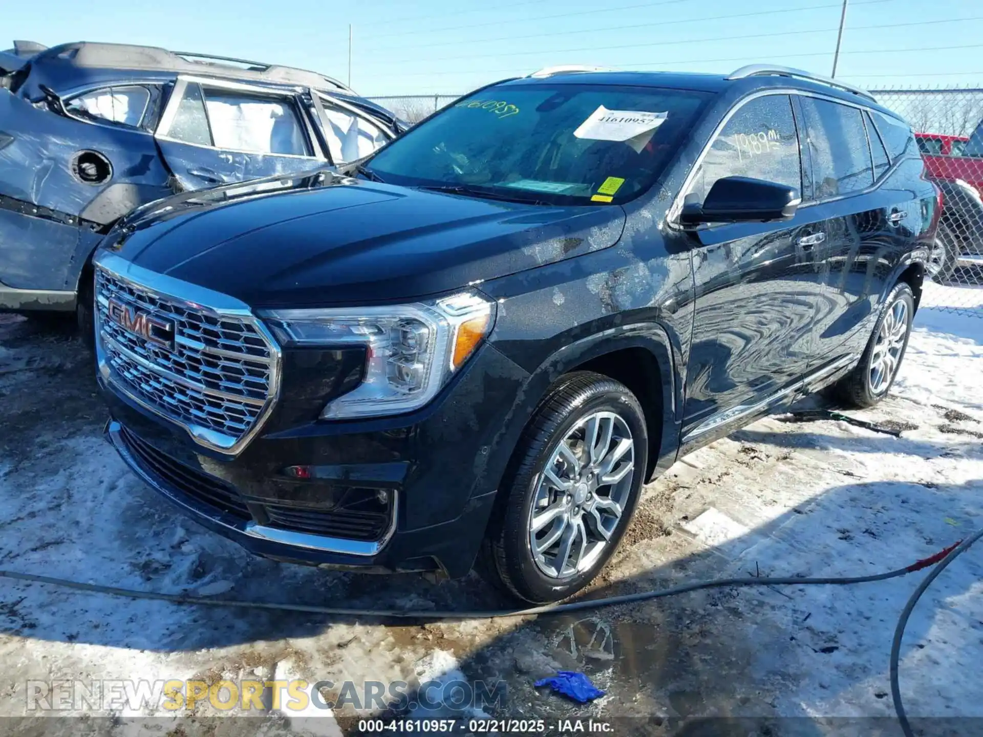 2 Photograph of a damaged car 3GKALXEG7RL286363 GMC TERRAIN 2024