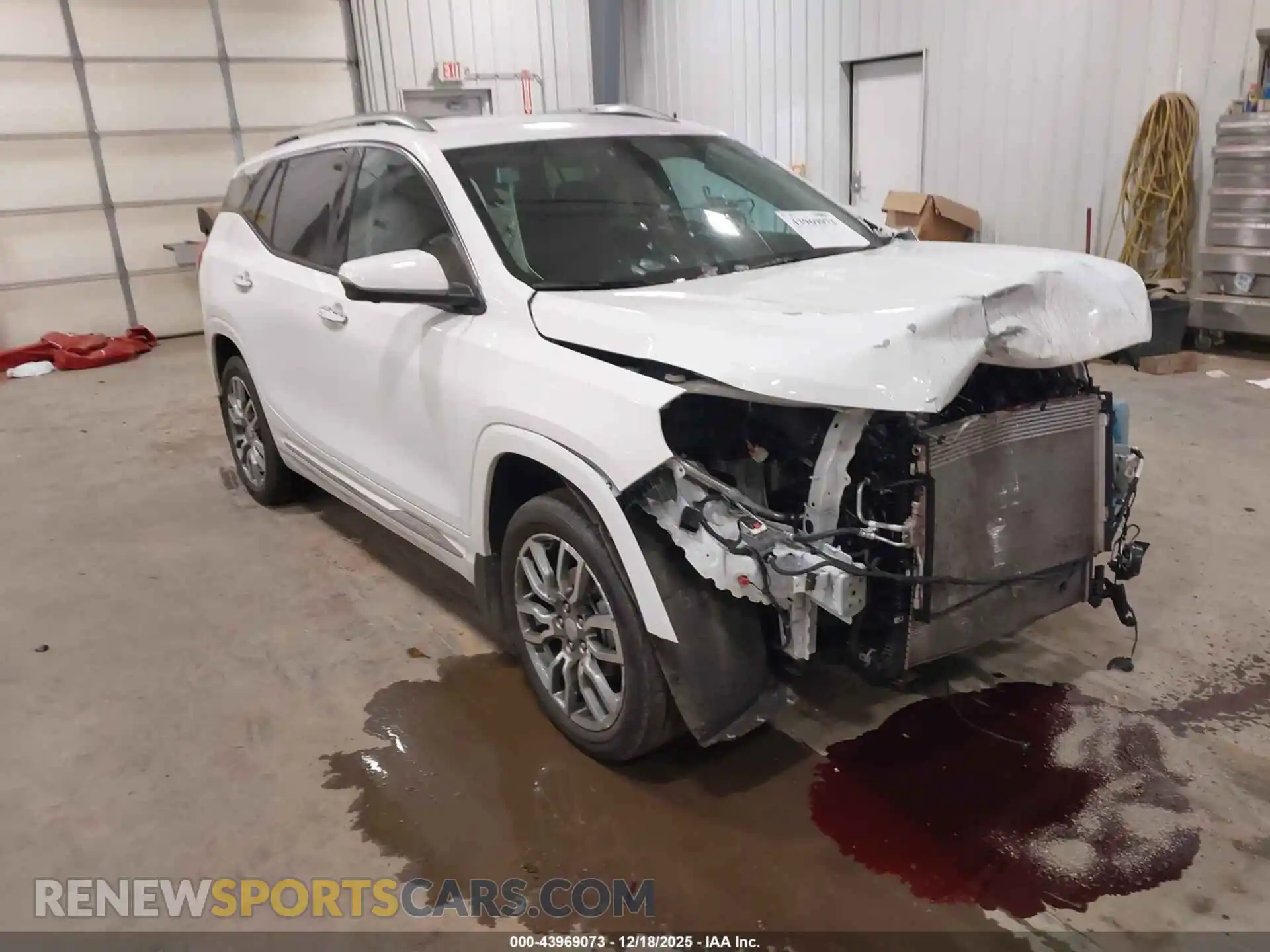 1 Photograph of a damaged car 3GKALXEG8RL214166 GMC TERRAIN 2024