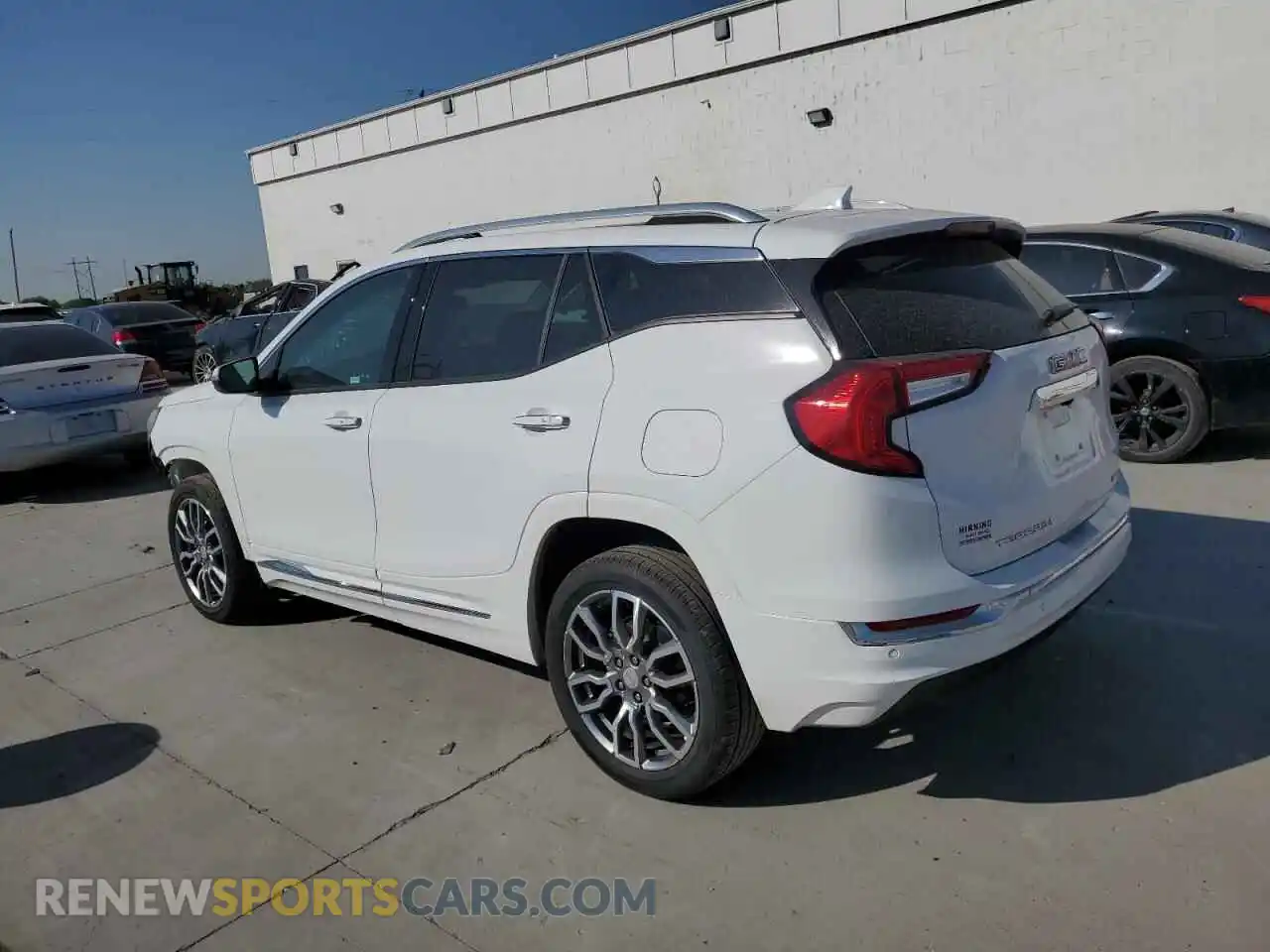 2 Photograph of a damaged car 3GKALXEG8RL259754 GMC TERRAIN 2024