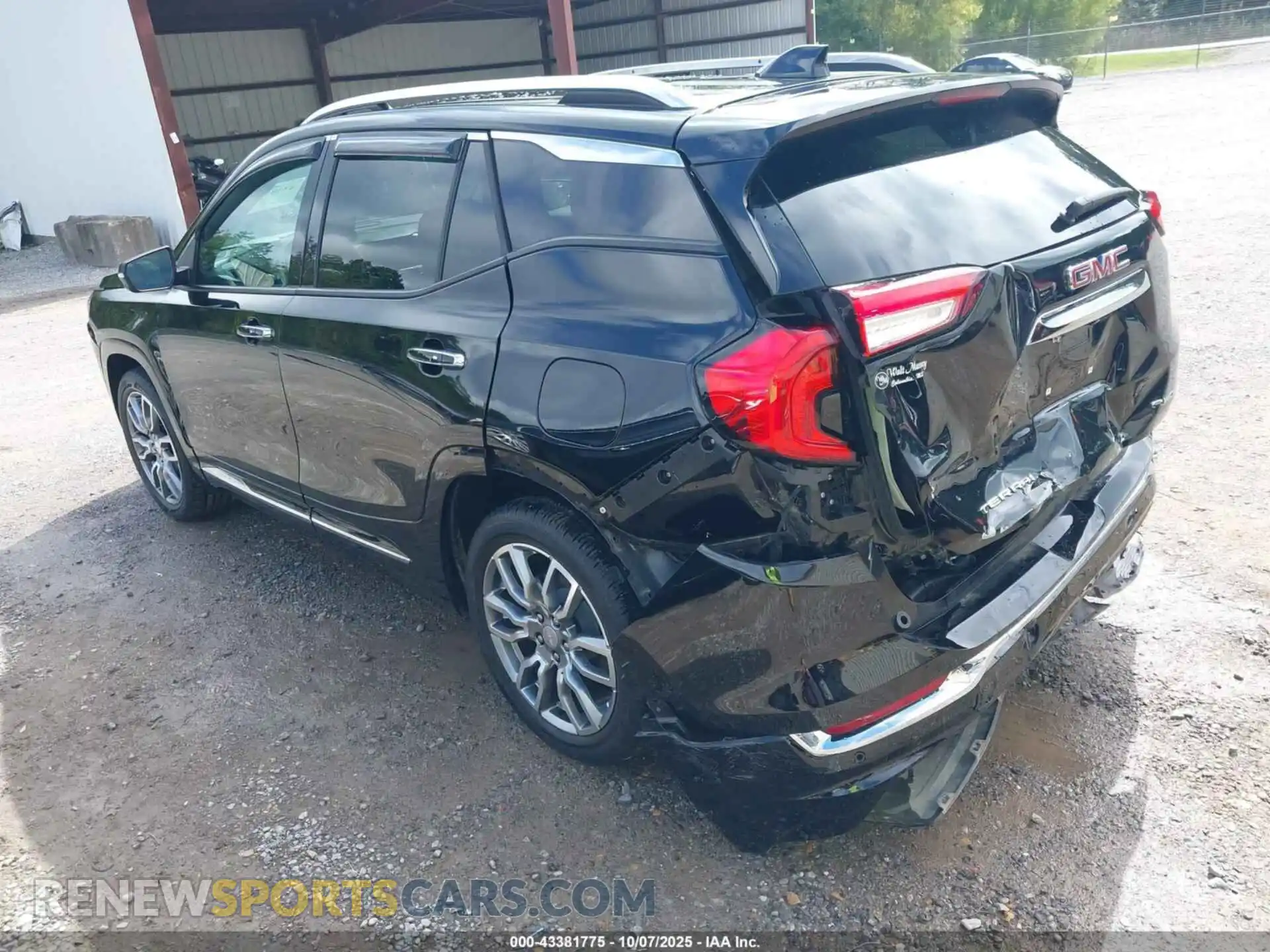 3 Photograph of a damaged car 3GKALXEG8RL280801 GMC TERRAIN 2024