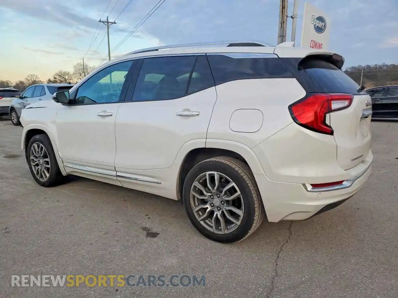 2 fotografías del automóvil dañado 3GKALXEG8RL390828 GMC TERRAIN 2024