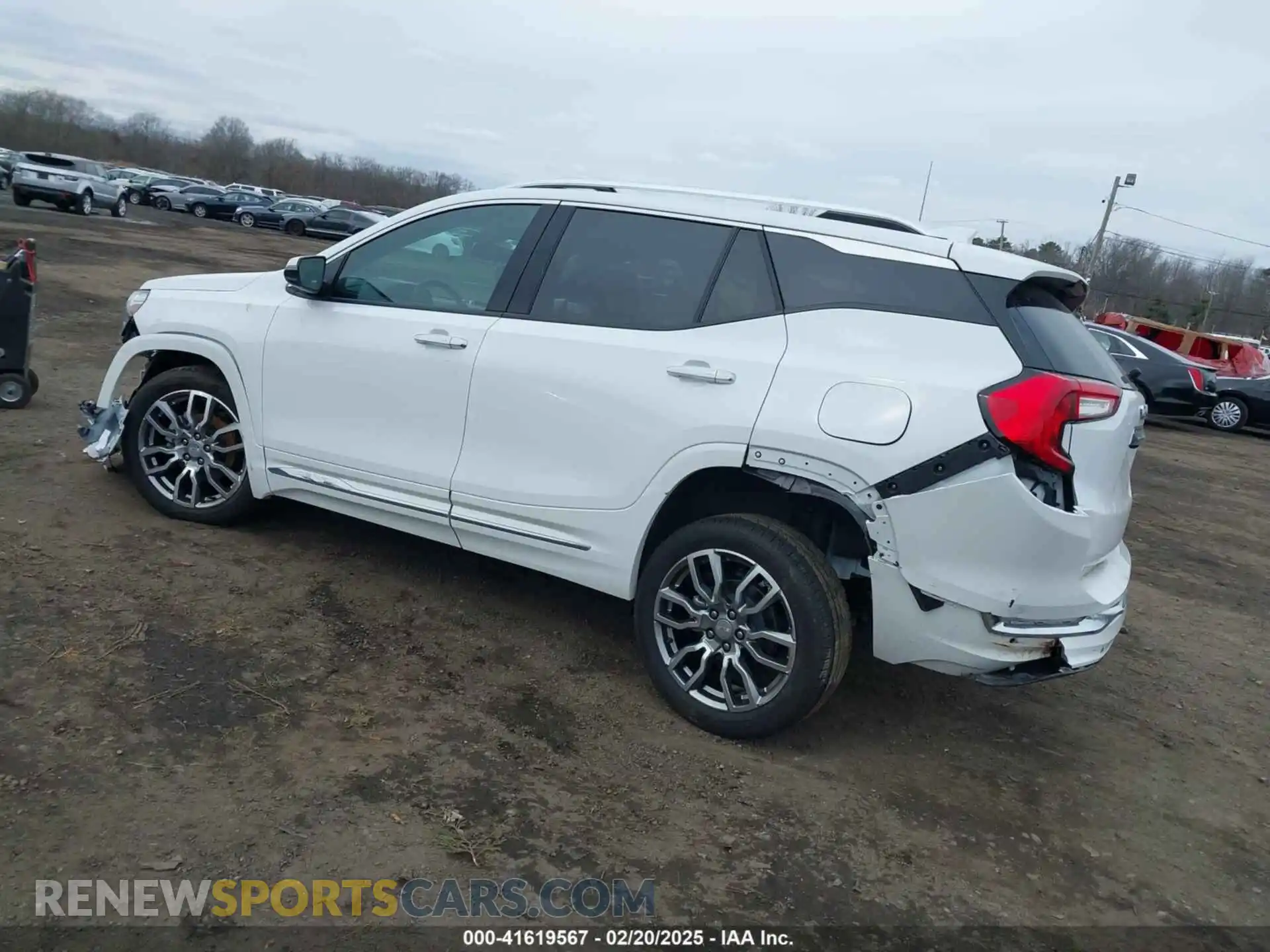 3 Photograph of a damaged car 3GKALXEGXRL147554 GMC TERRAIN 2024