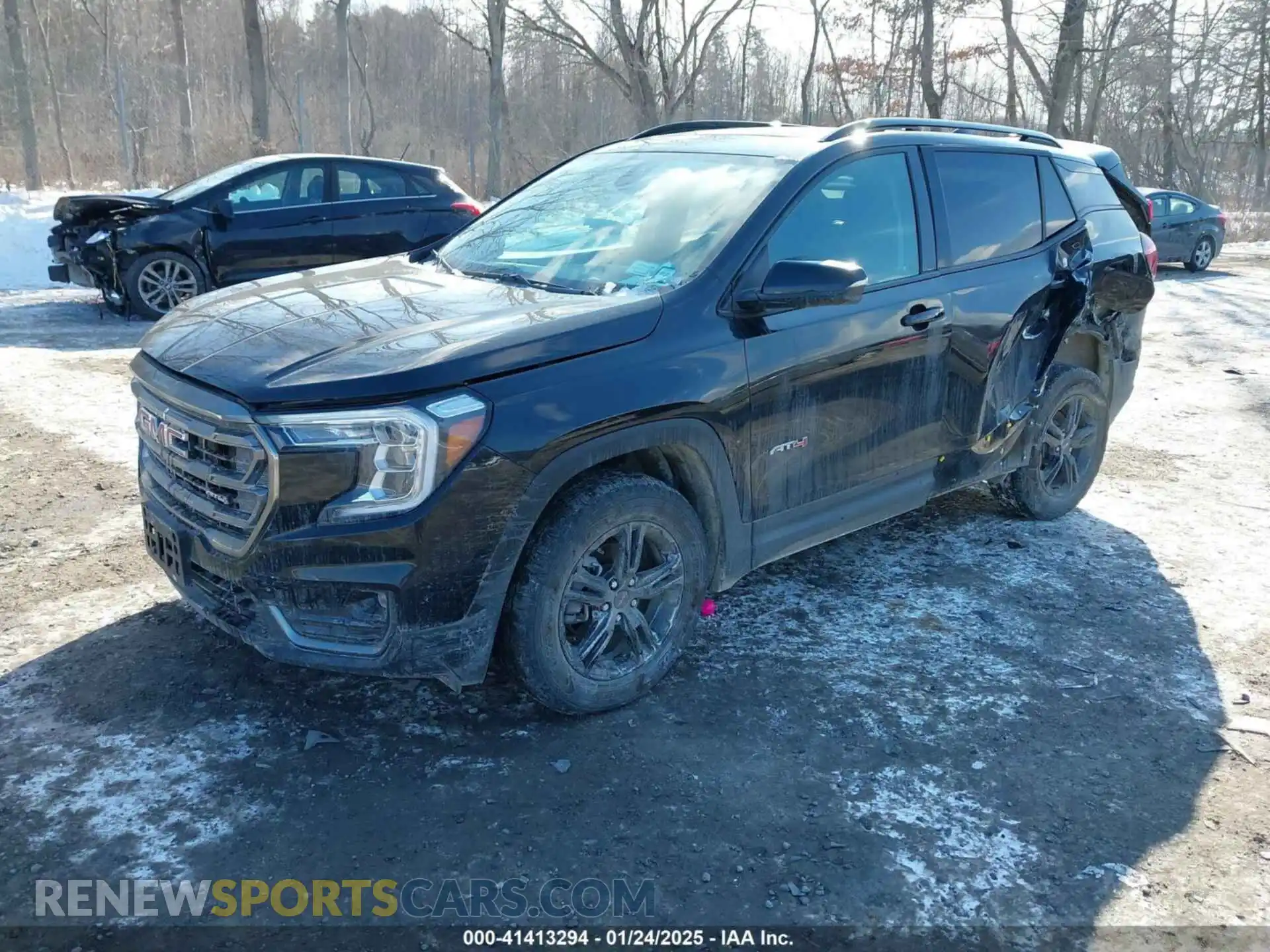 2 Photograph of a damaged car 3GKALYEG0RL217830 GMC TERRAIN 2024