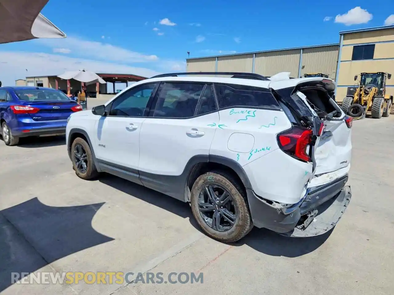 2 Photograph of a damaged car 3GKALYEG2RL211592 GMC TERRAIN 2024