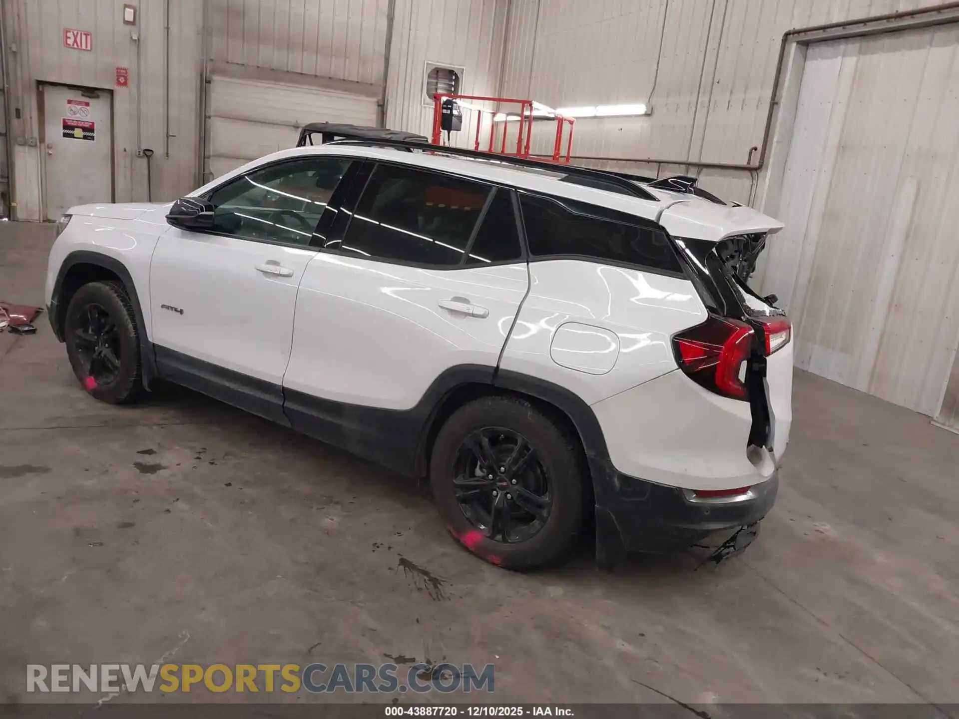 3 Photograph of a damaged car 3GKALYEG5RL153400 GMC TERRAIN 2024