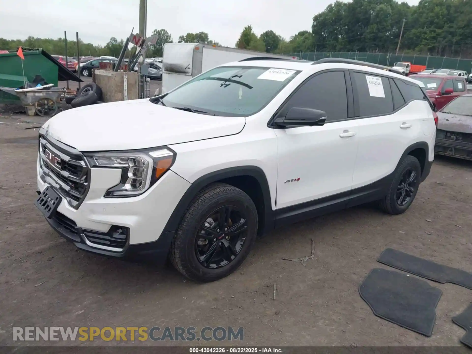 2 Photograph of a damaged car 3GKALYEG5RL172044 GMC TERRAIN 2024