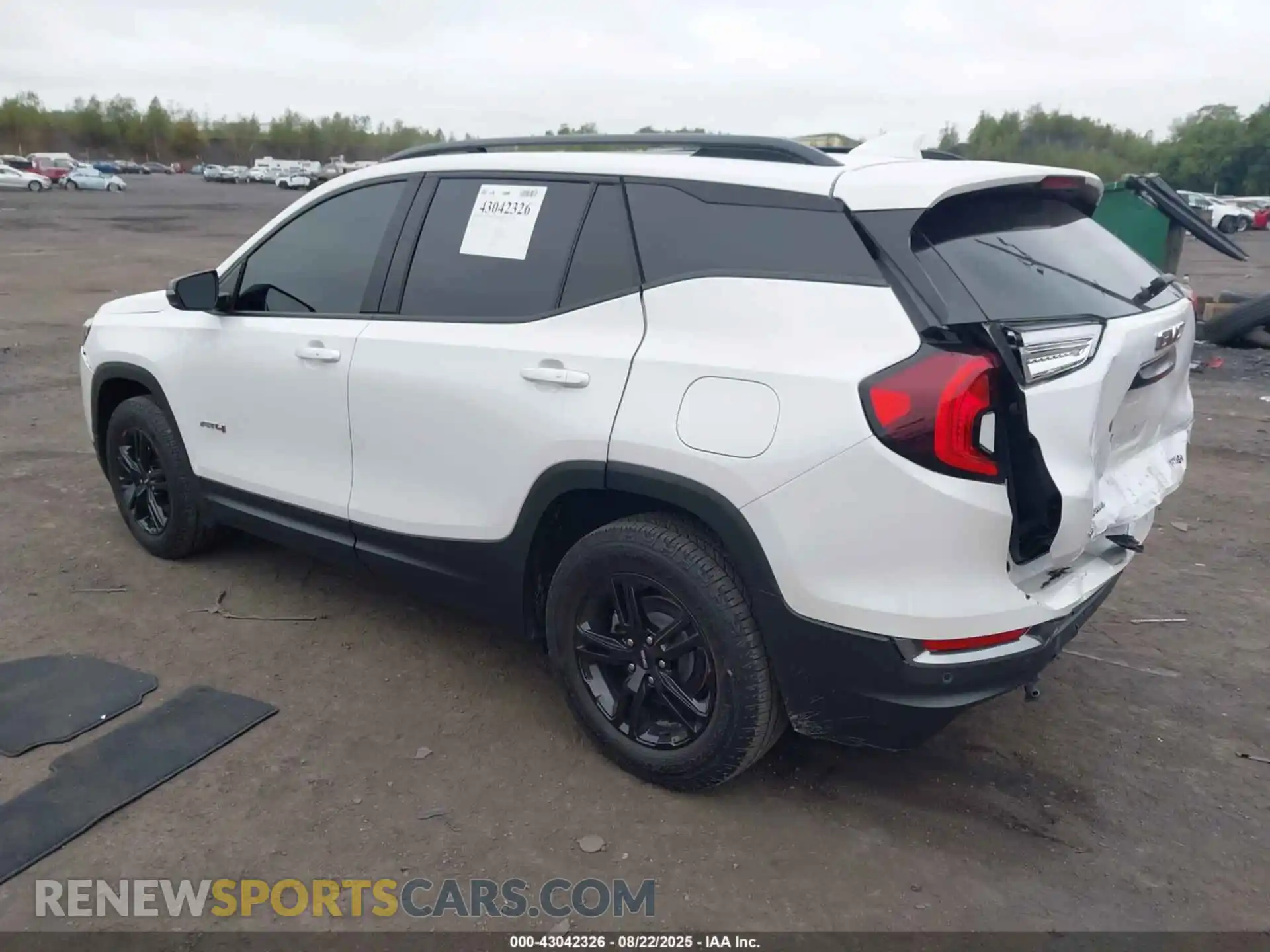 3 Photograph of a damaged car 3GKALYEG5RL172044 GMC TERRAIN 2024