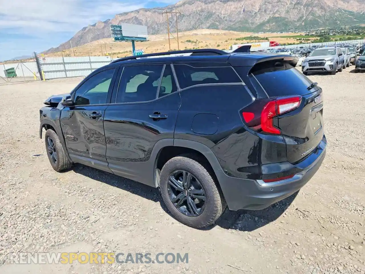 2 Photograph of a damaged car 3GKALYEG7RL172563 GMC TERRAIN 2024