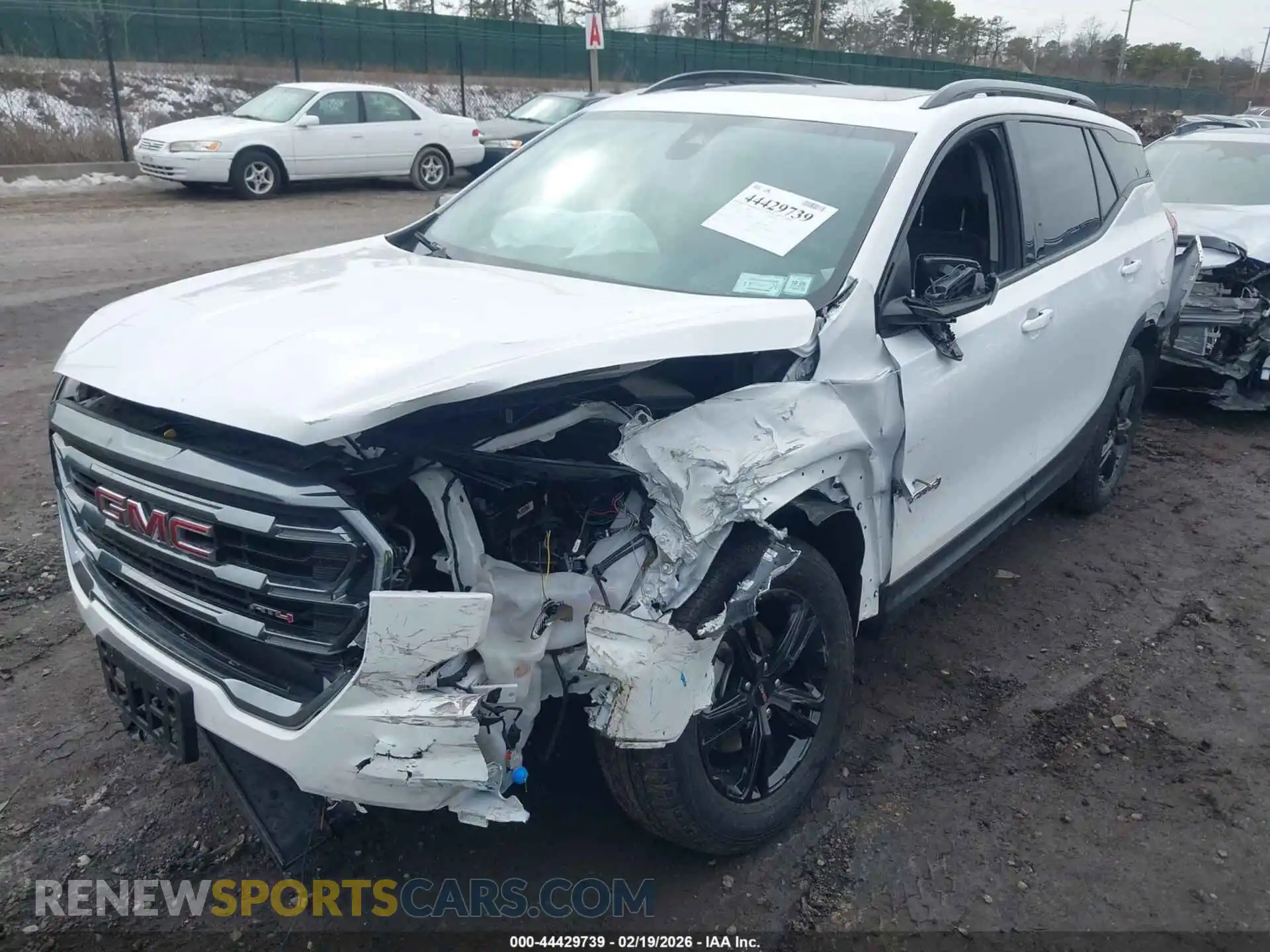 2 Photograph of a damaged car 3GKALYEGXRL288419 GMC TERRAIN 2024