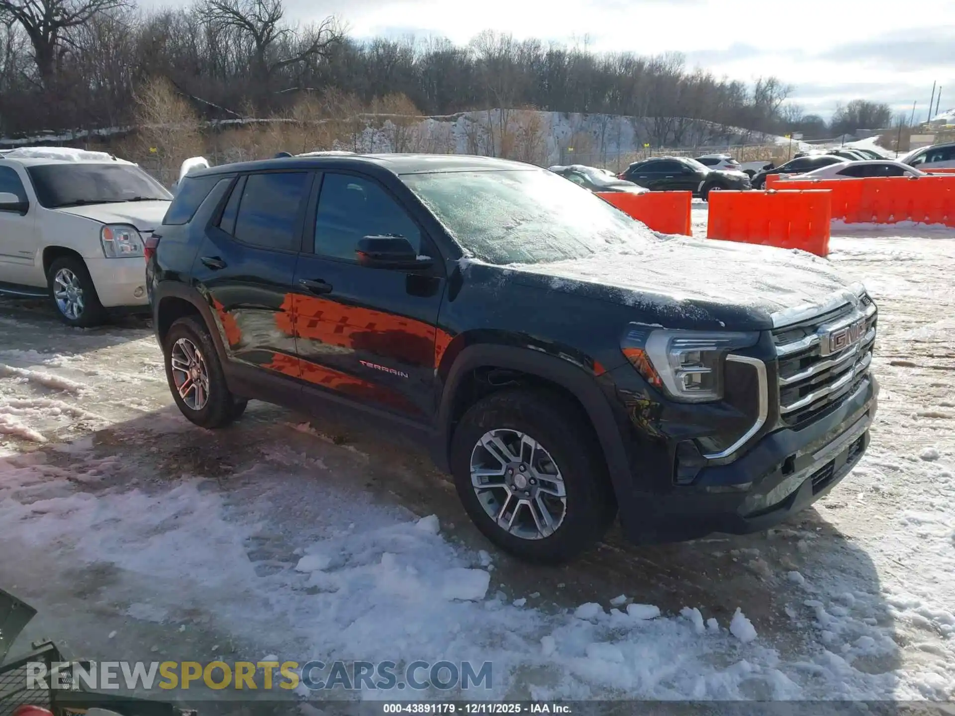 1 Photograph of a damaged car 3GKALMEG2SL308967 GMC TERRAIN 2025