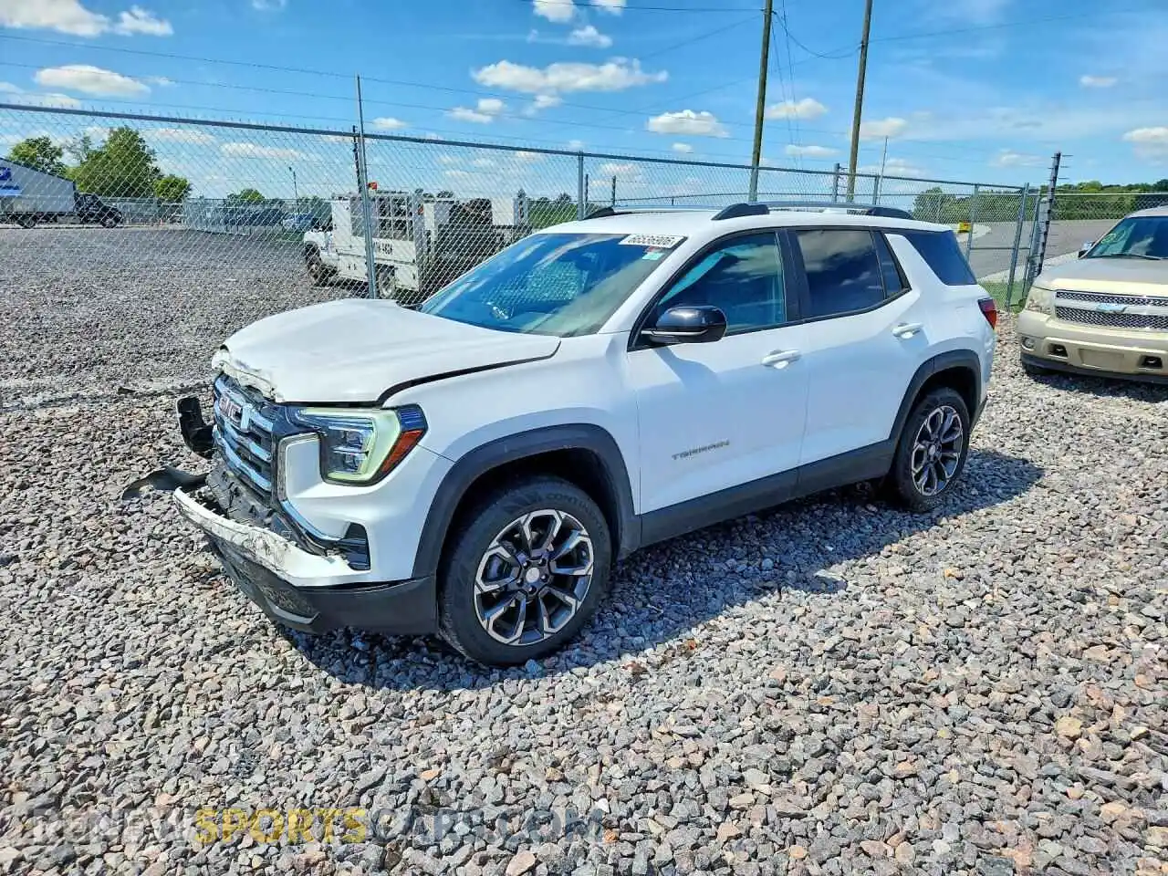 1 Photograph of a damaged car 3GKALUEG0SL256660 GMC TERRAIN 2025