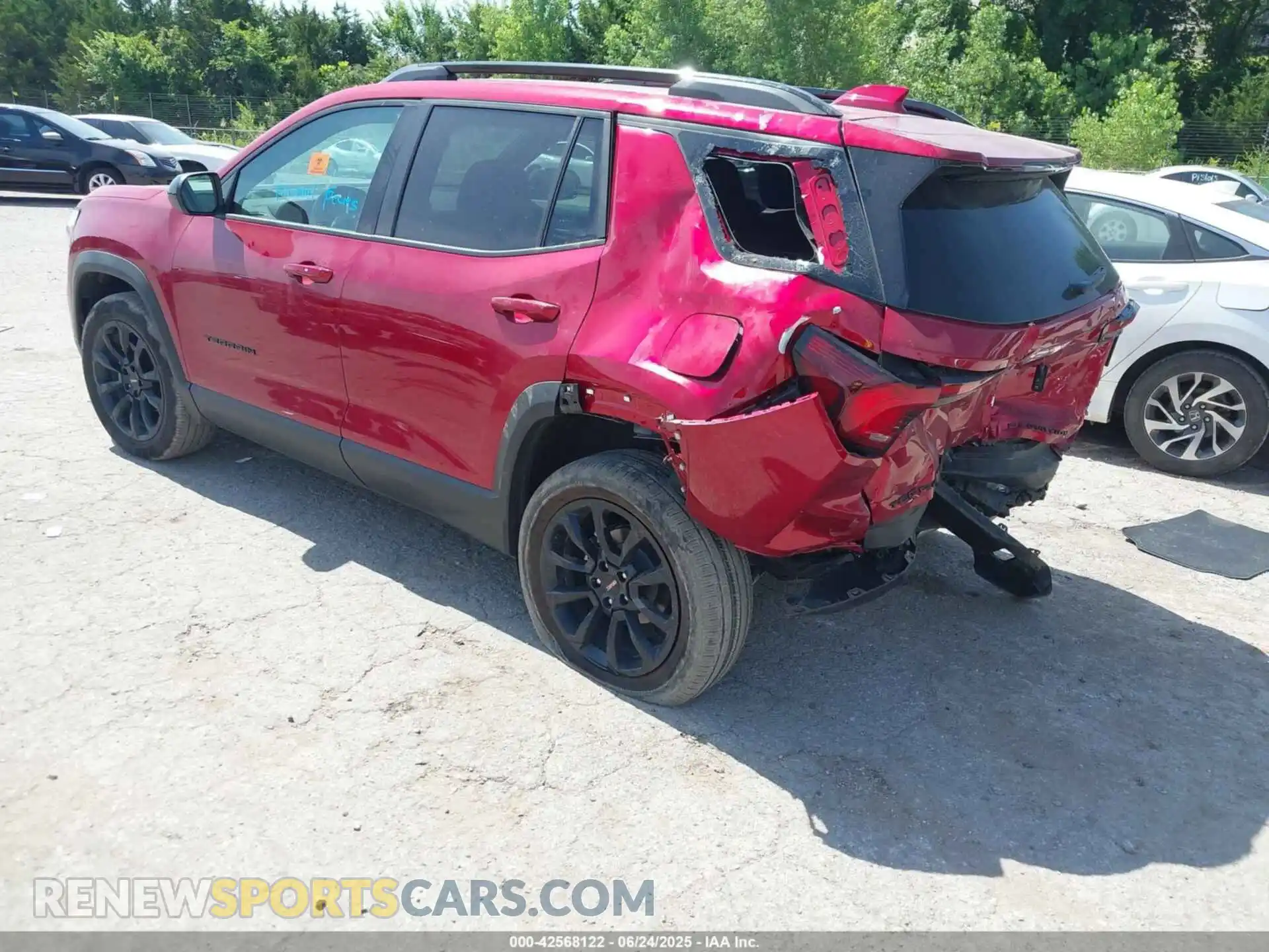 3 Photograph of a damaged car 3GKALUEG2SL275453 GMC TERRAIN 2025