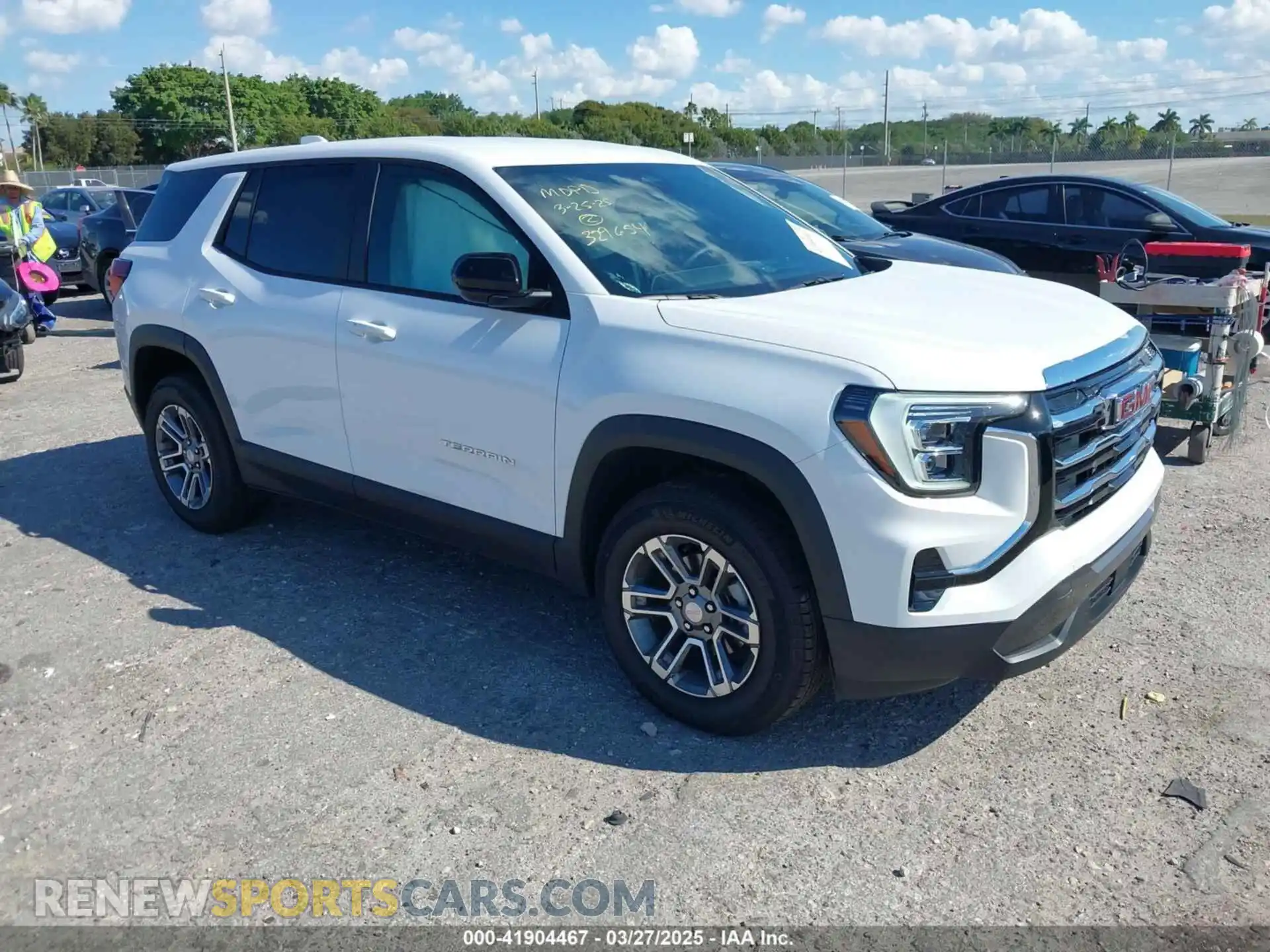 1 Photograph of a damaged car 3GKALUEG3SL229940 GMC TERRAIN 2025