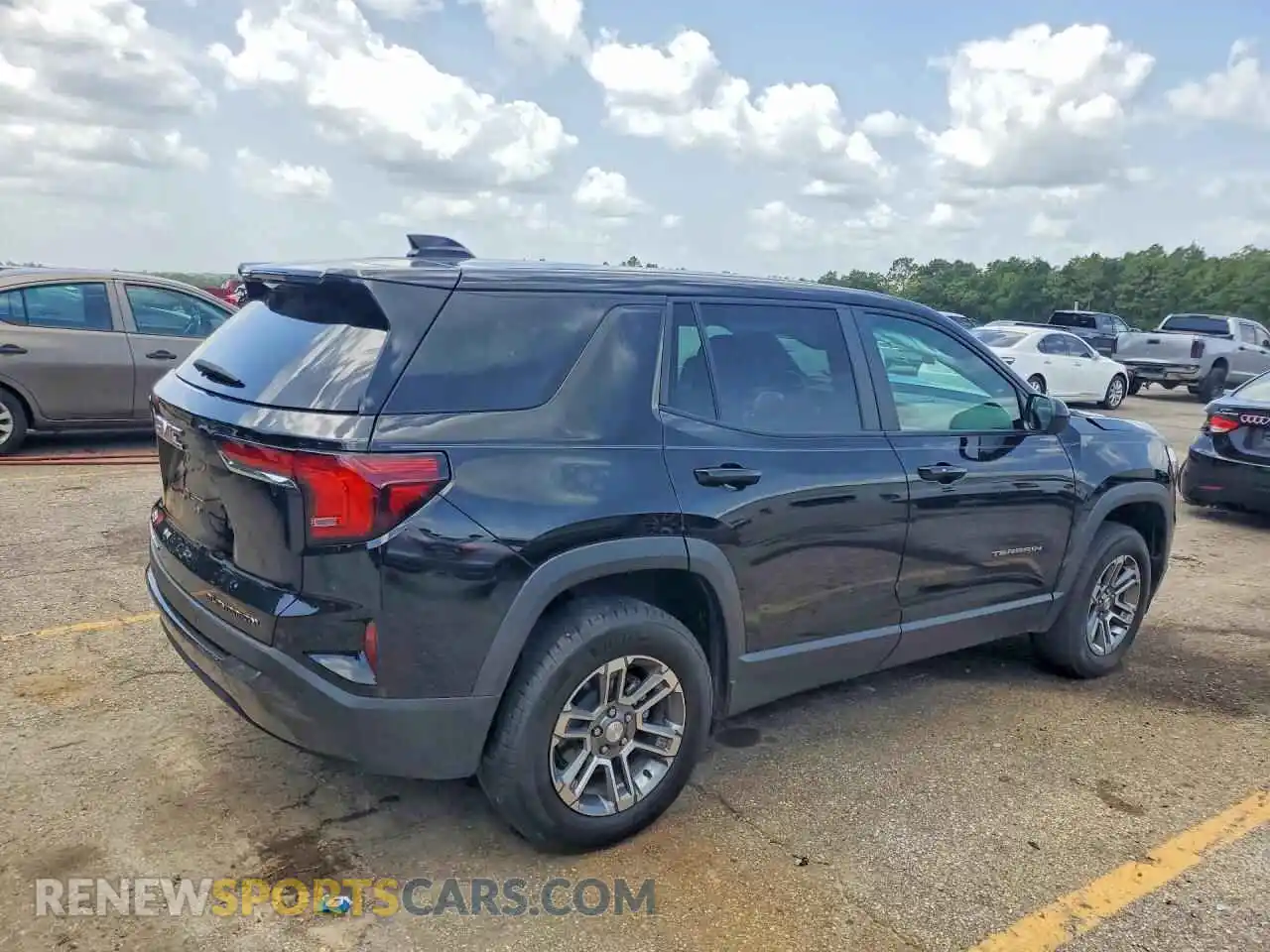 3 fotografías del automóvil dañado 3GKALUEG6SL196335 GMC TERRAIN 2025