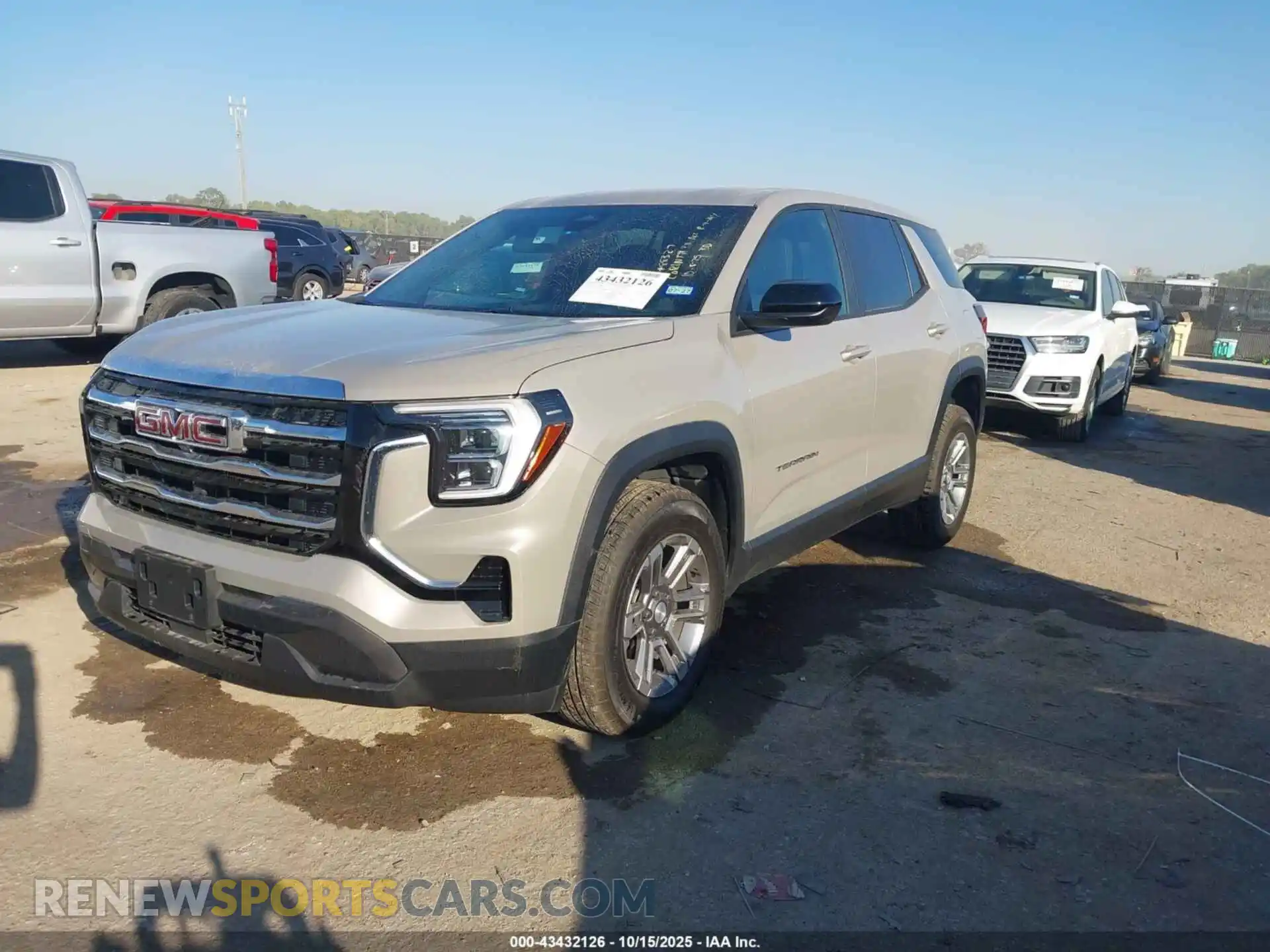 2 Photograph of a damaged car 3GKALUEG6SL238728 GMC TERRAIN 2025