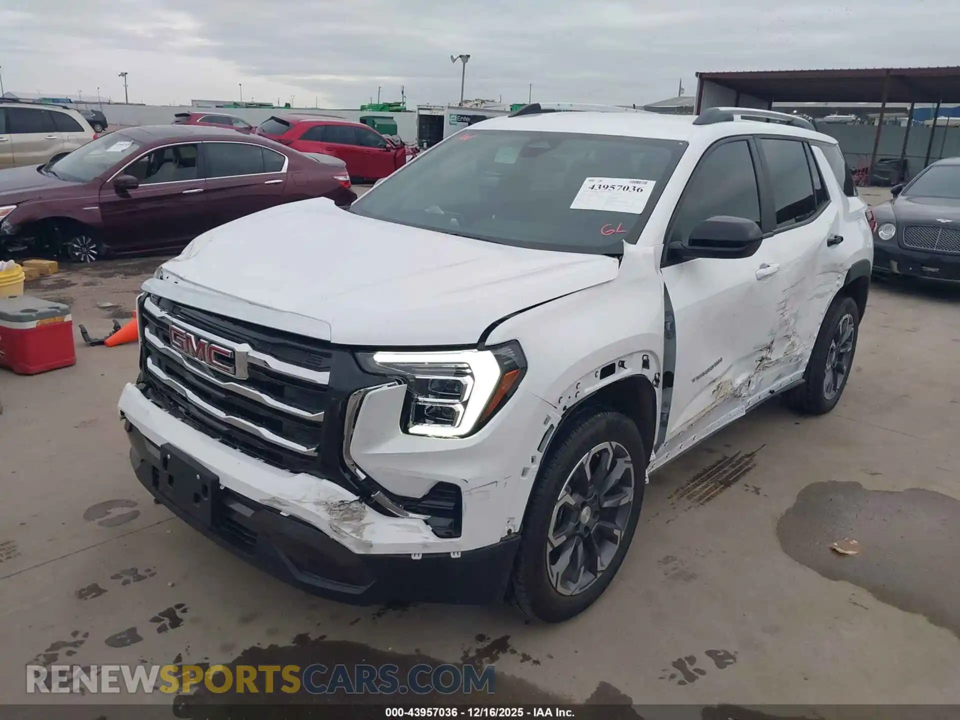 2 Photograph of a damaged car 3GKALUEG8SL190181 GMC TERRAIN 2025