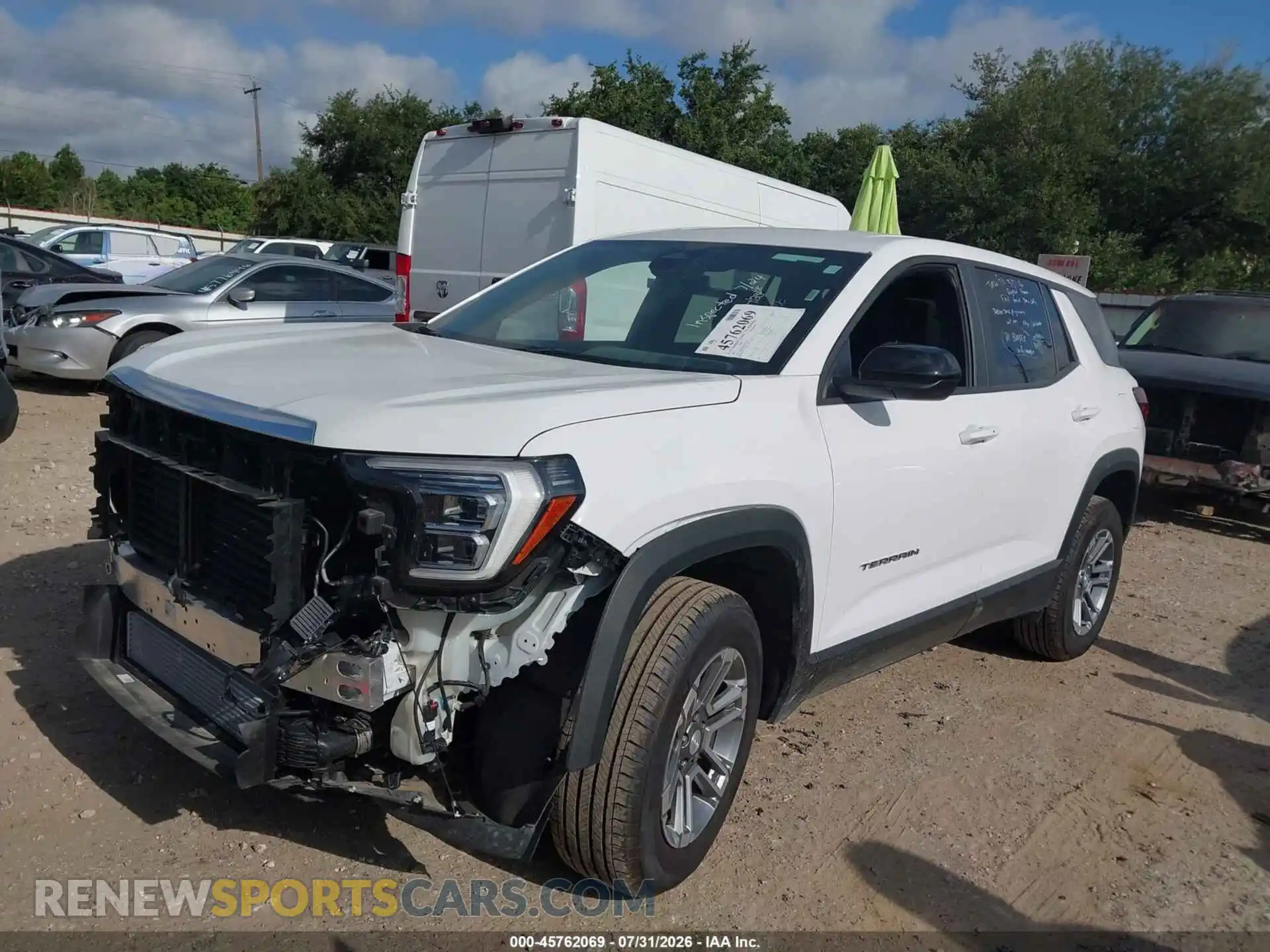 2 fotografías del automóvil dañado 3GKALUEG8SL264649 GMC TERRAIN 2025