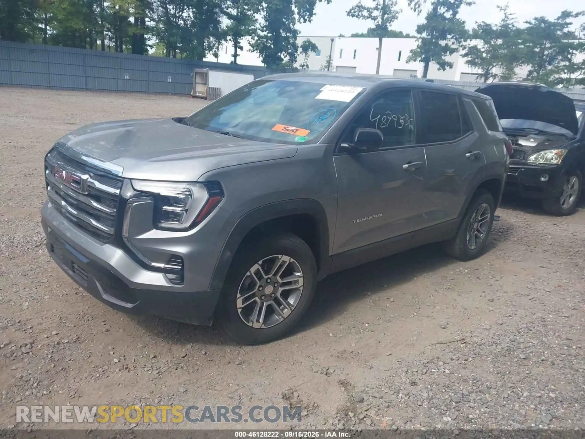 2 fotografías del automóvil dañado 3GKALUEG8SL323425 GMC TERRAIN 2025