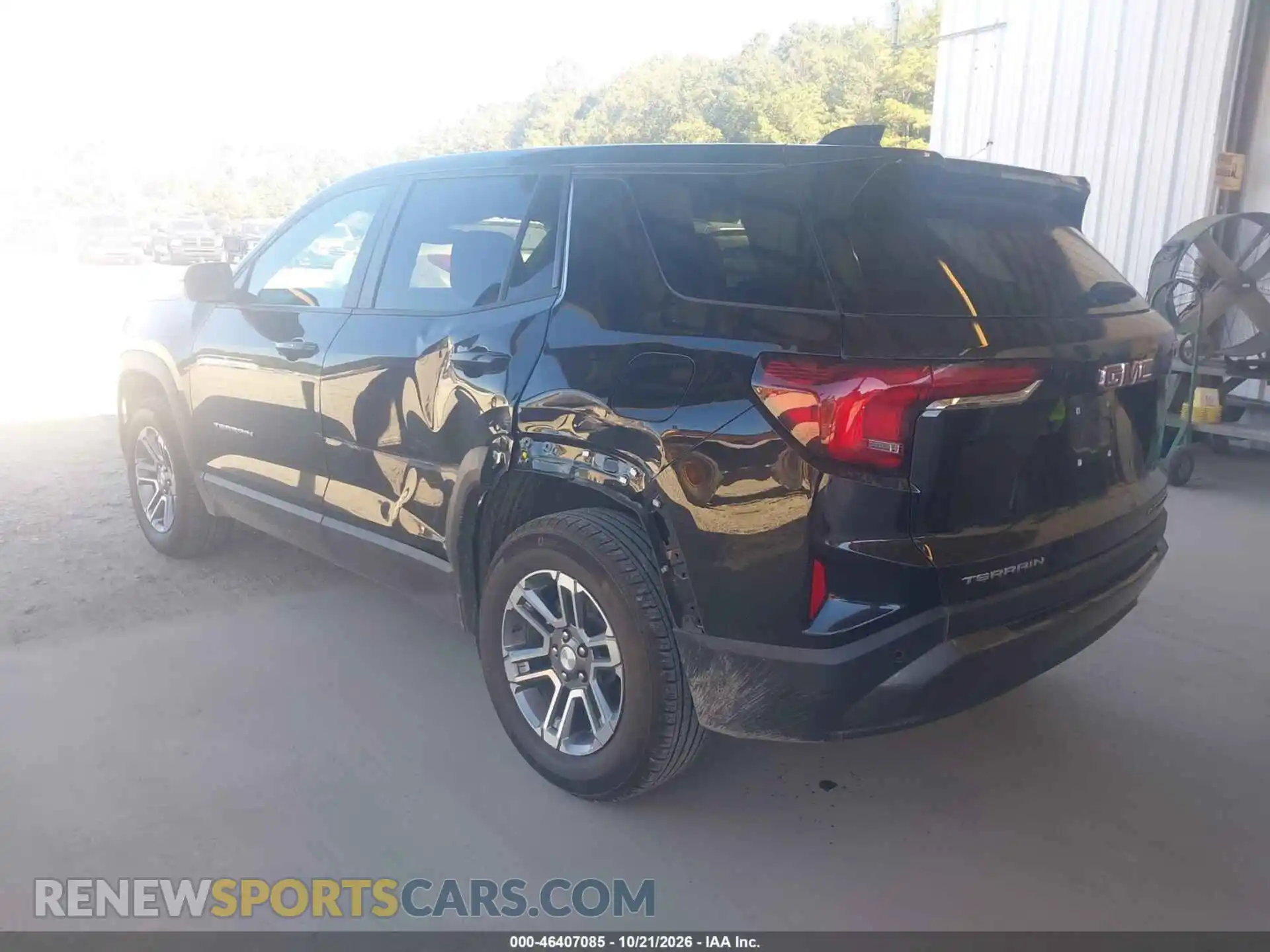 3 fotografías del automóvil dañado 3GKALMEG0TL216502 GMC TERRAIN 2026