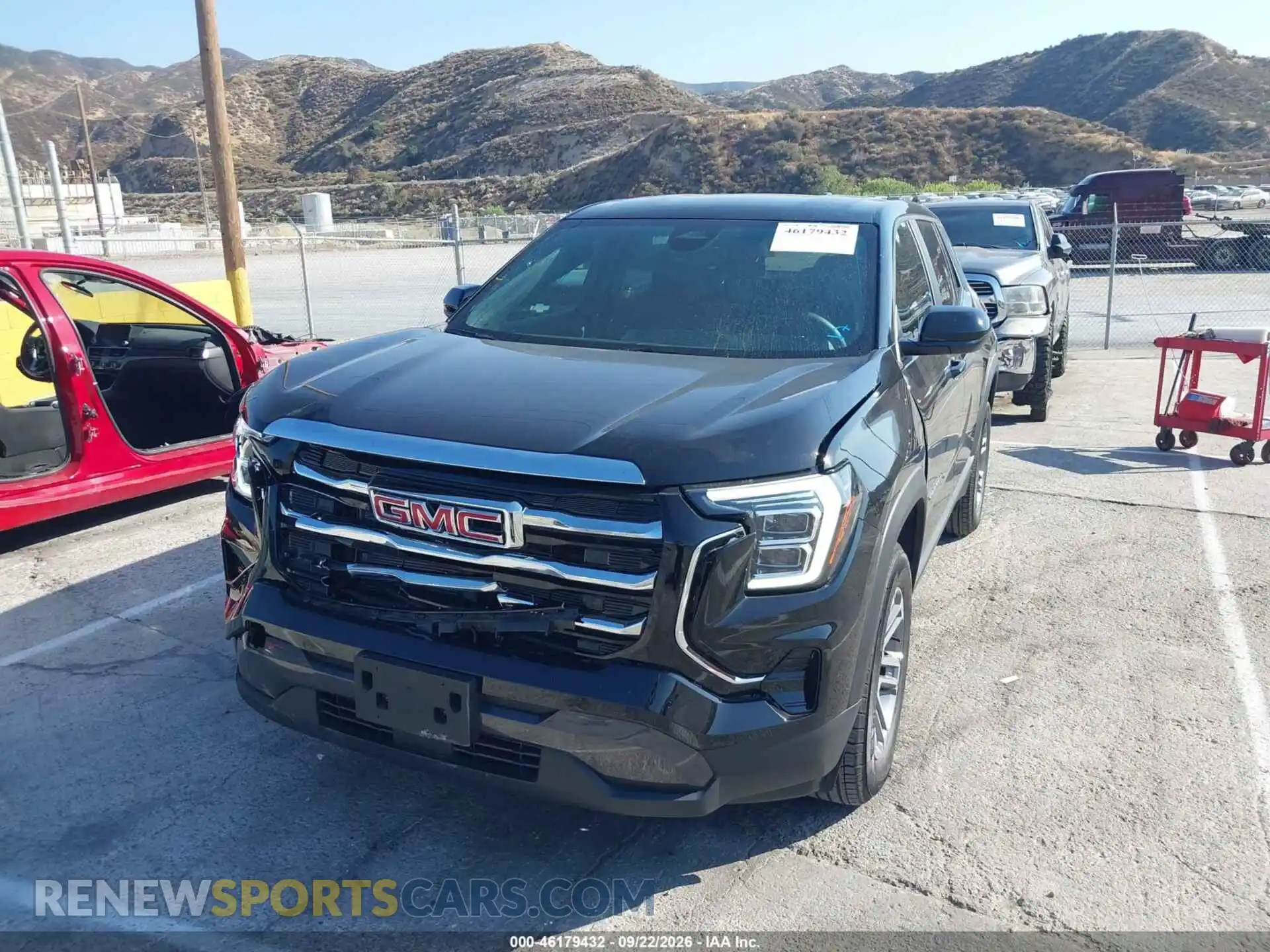 2 Photograph of a damaged car 3GKALMEG0TL408955 GMC TERRAIN 2026