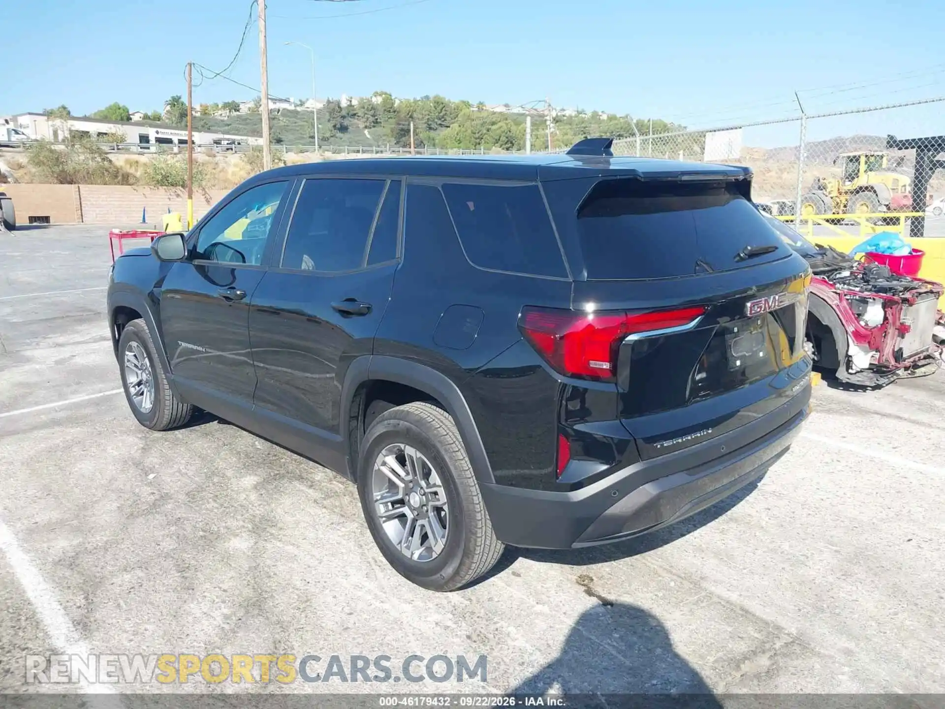 3 Photograph of a damaged car 3GKALMEG0TL408955 GMC TERRAIN 2026