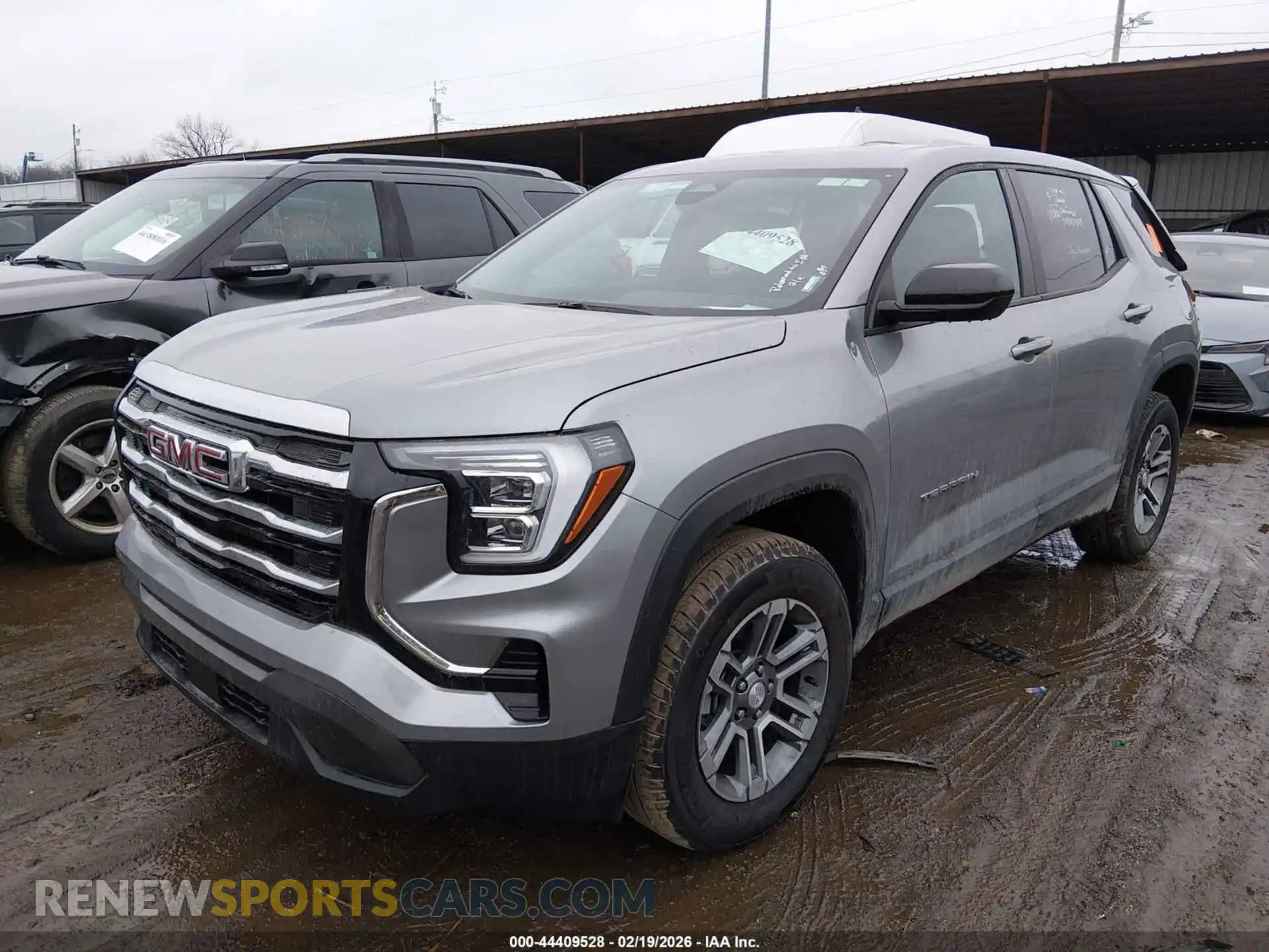 2 Photograph of a damaged car 3GKALMEG1TL325275 GMC TERRAIN 2026